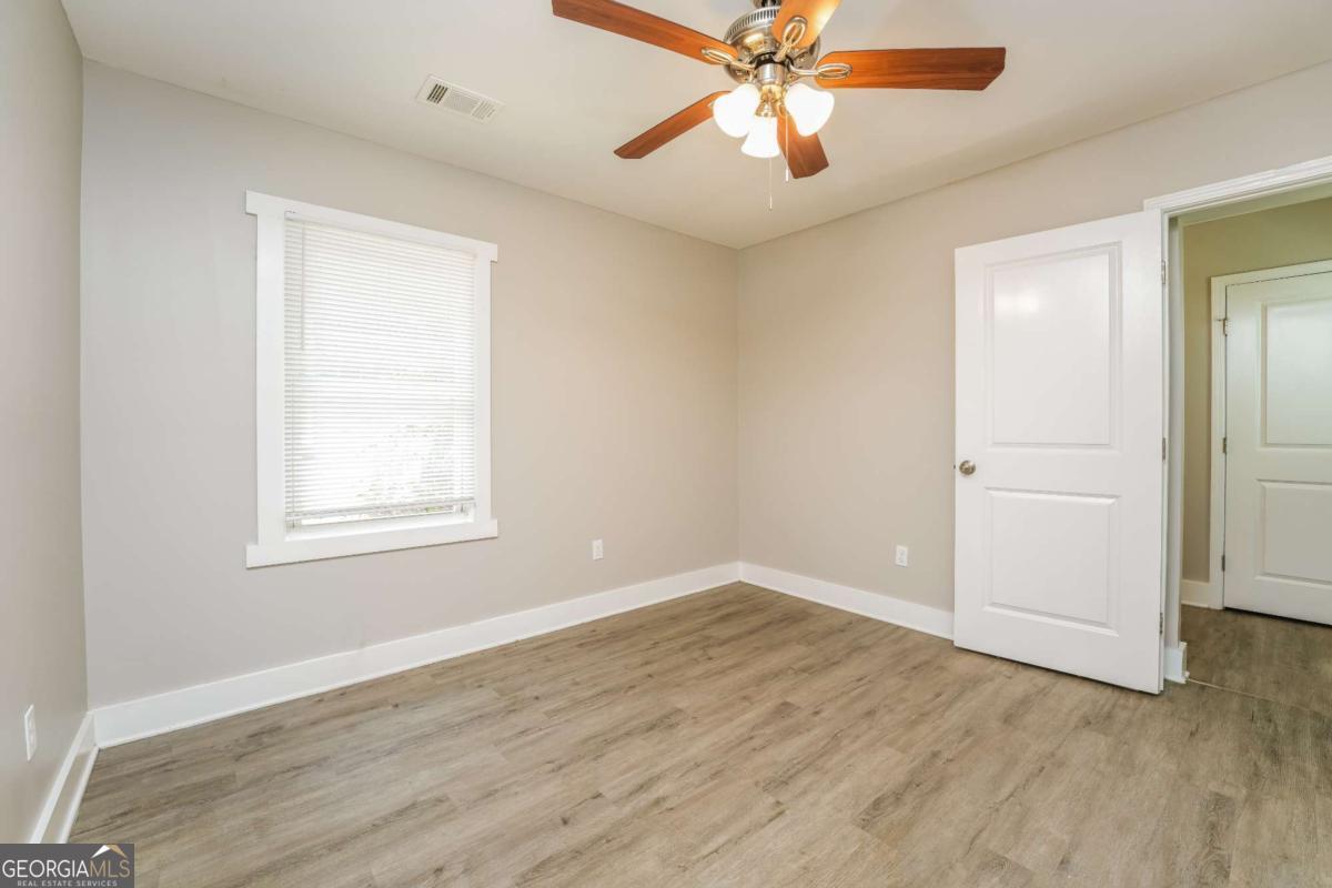 1174 Dolphin Drive SW Atlanta GA 30311