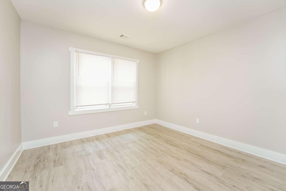1174 Dolphin Drive SW Atlanta GA 30311
