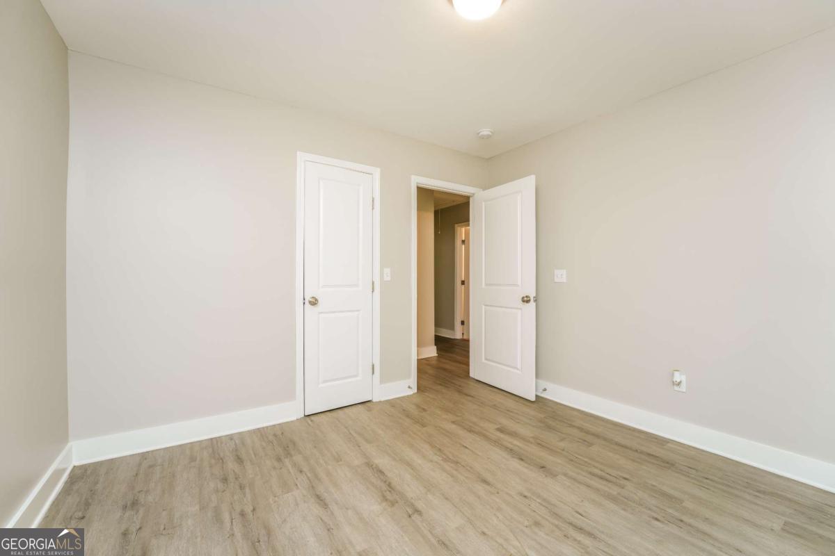 1174 Dolphin Drive SW Atlanta GA 30311