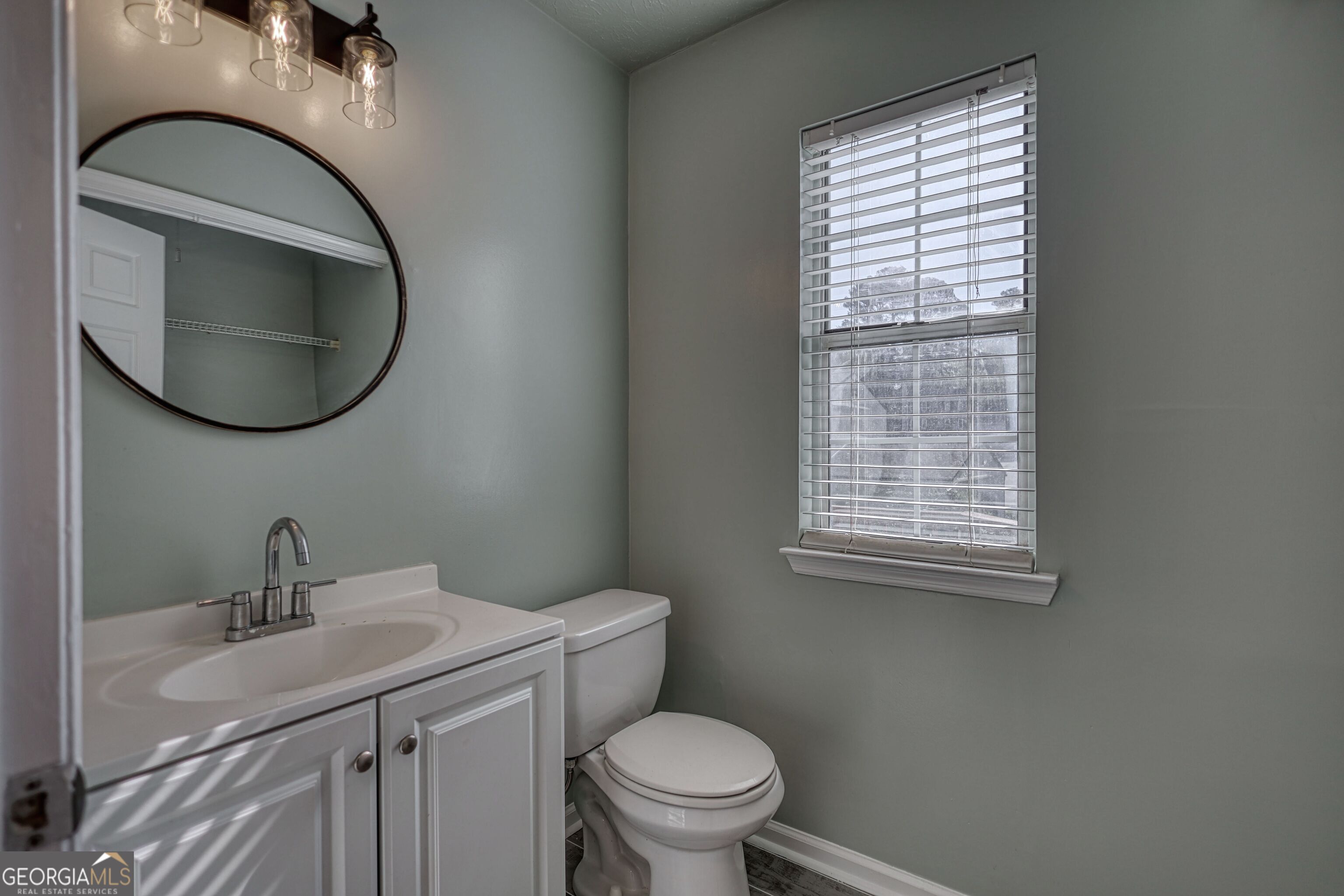 502 N Summit Stone Mountain GA 30083