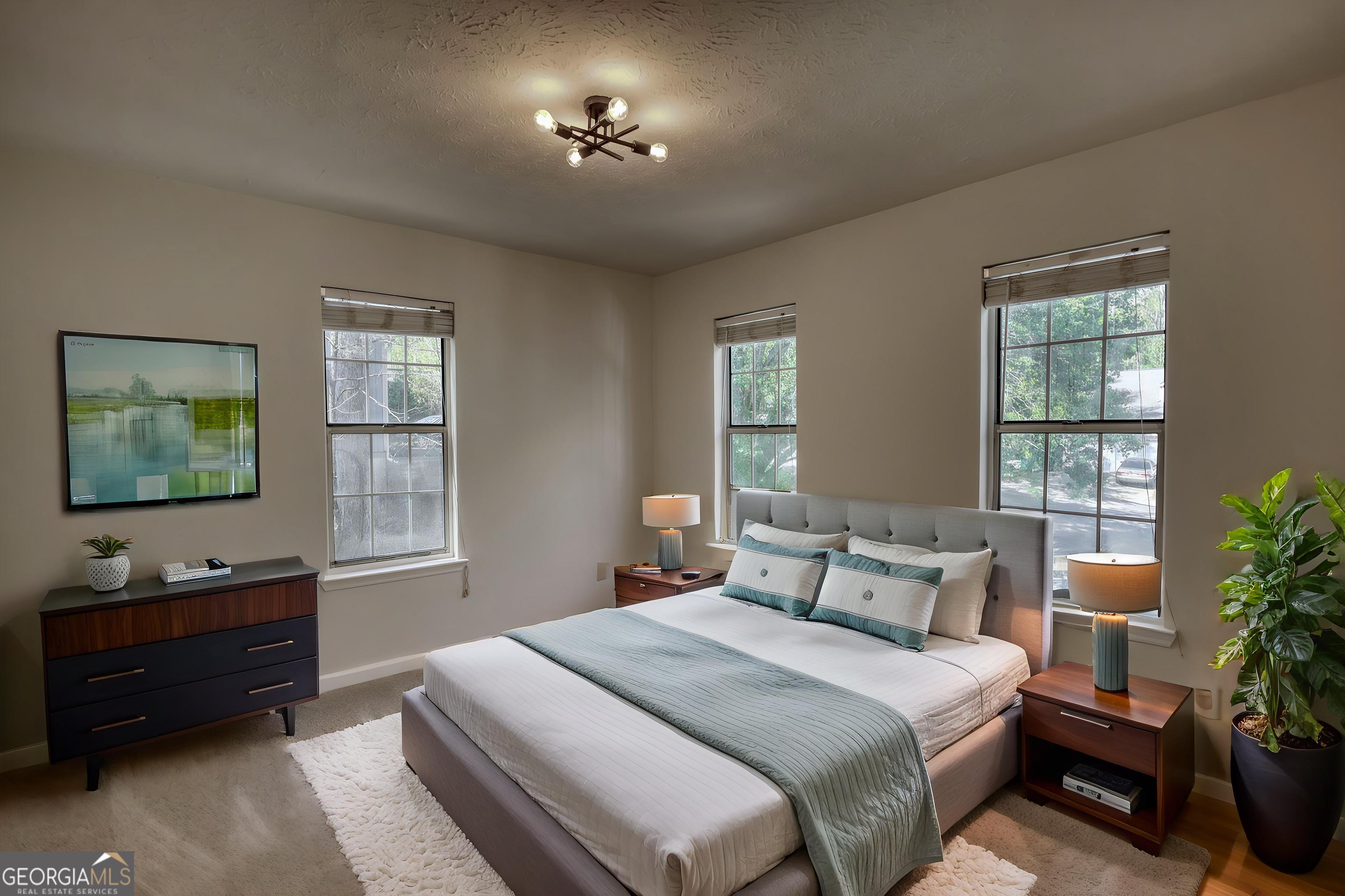 502 N Summit Stone Mountain GA 30083