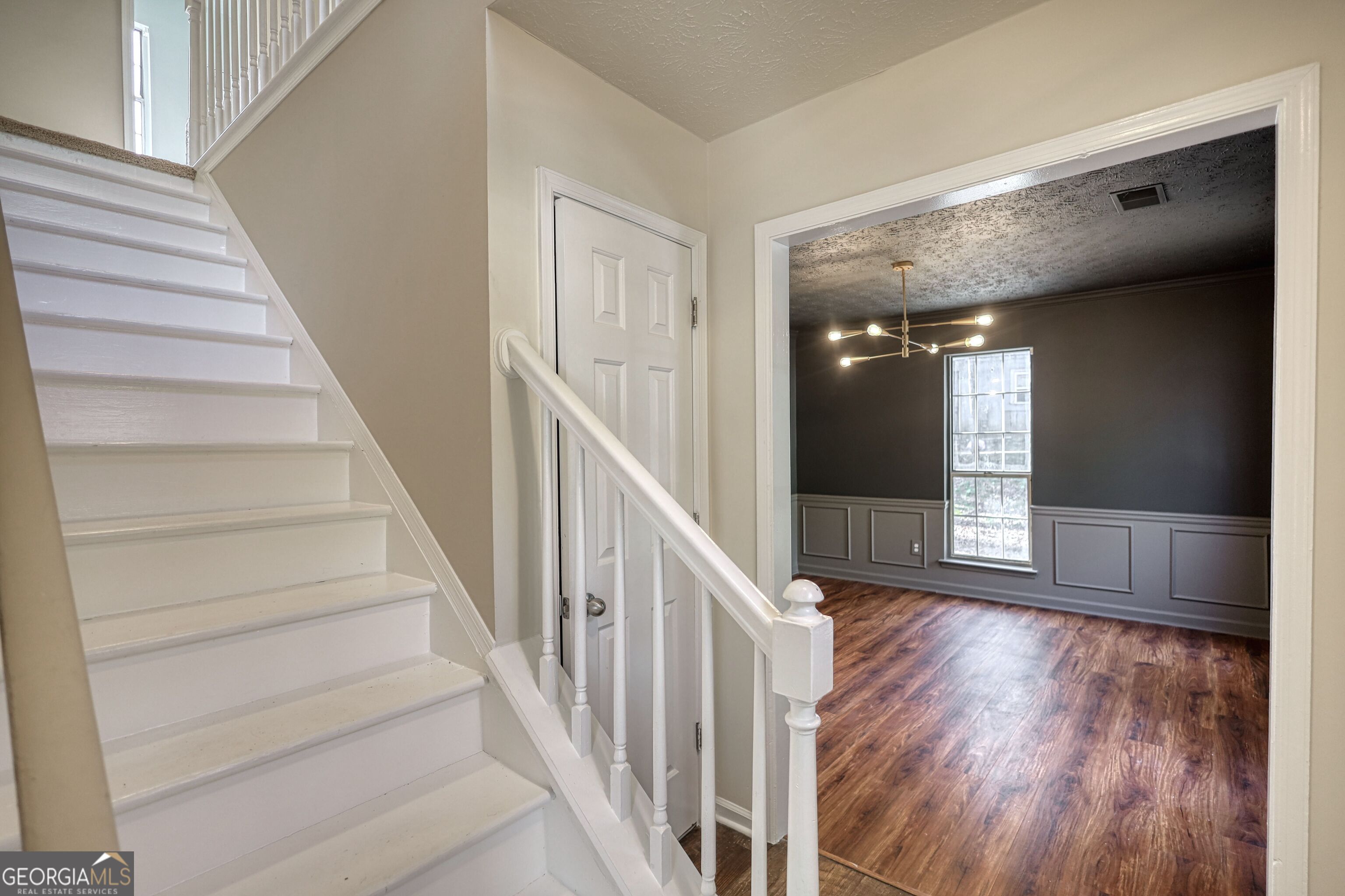 502 N Summit Stone Mountain GA 30083