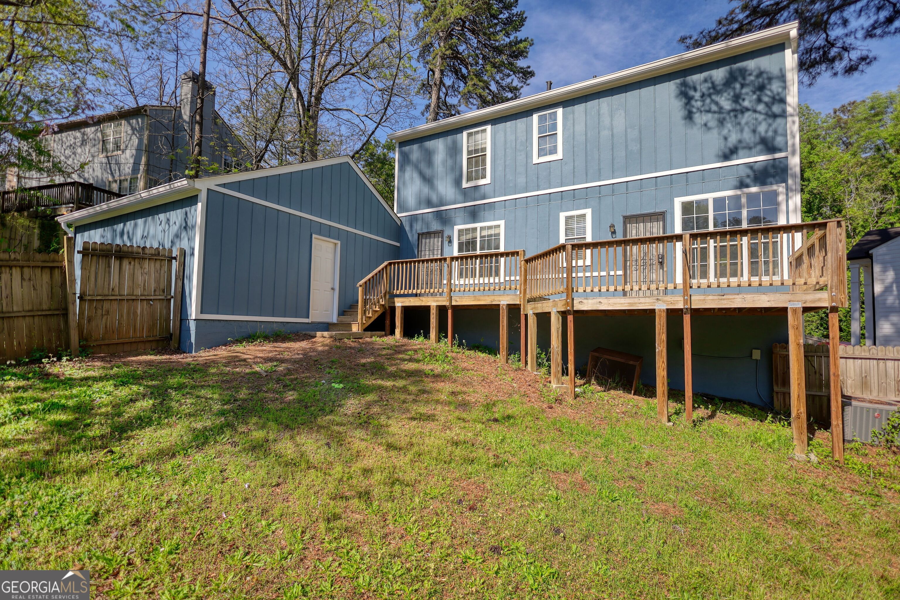 502 N Summit Stone Mountain GA 30083