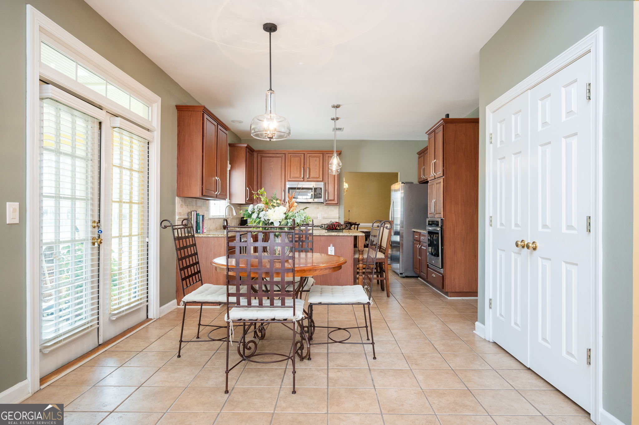 3609 River Edge Court Decatur GA 30034