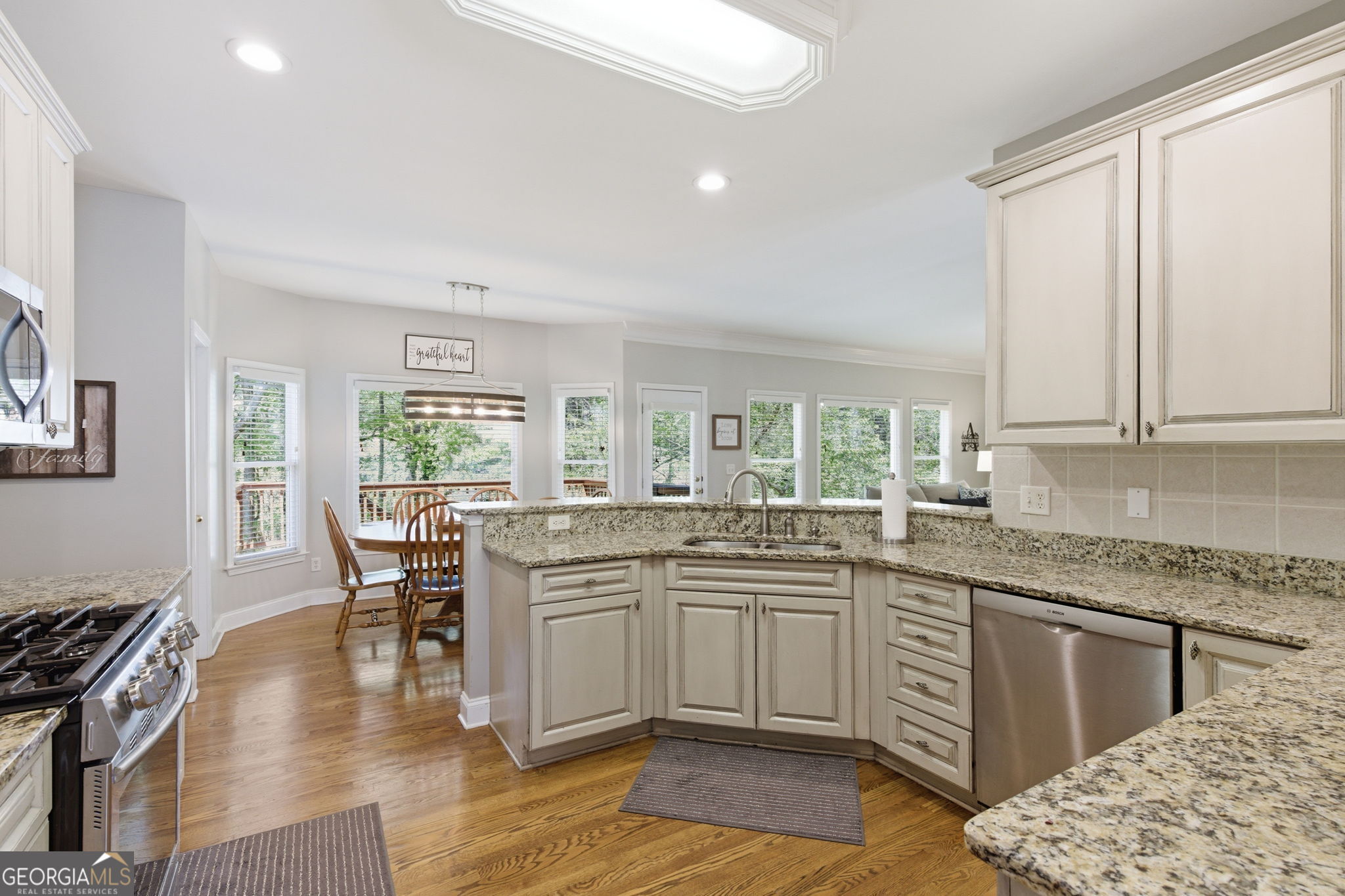 1112 Oakhurst Trail Lawrenceville GA 30043