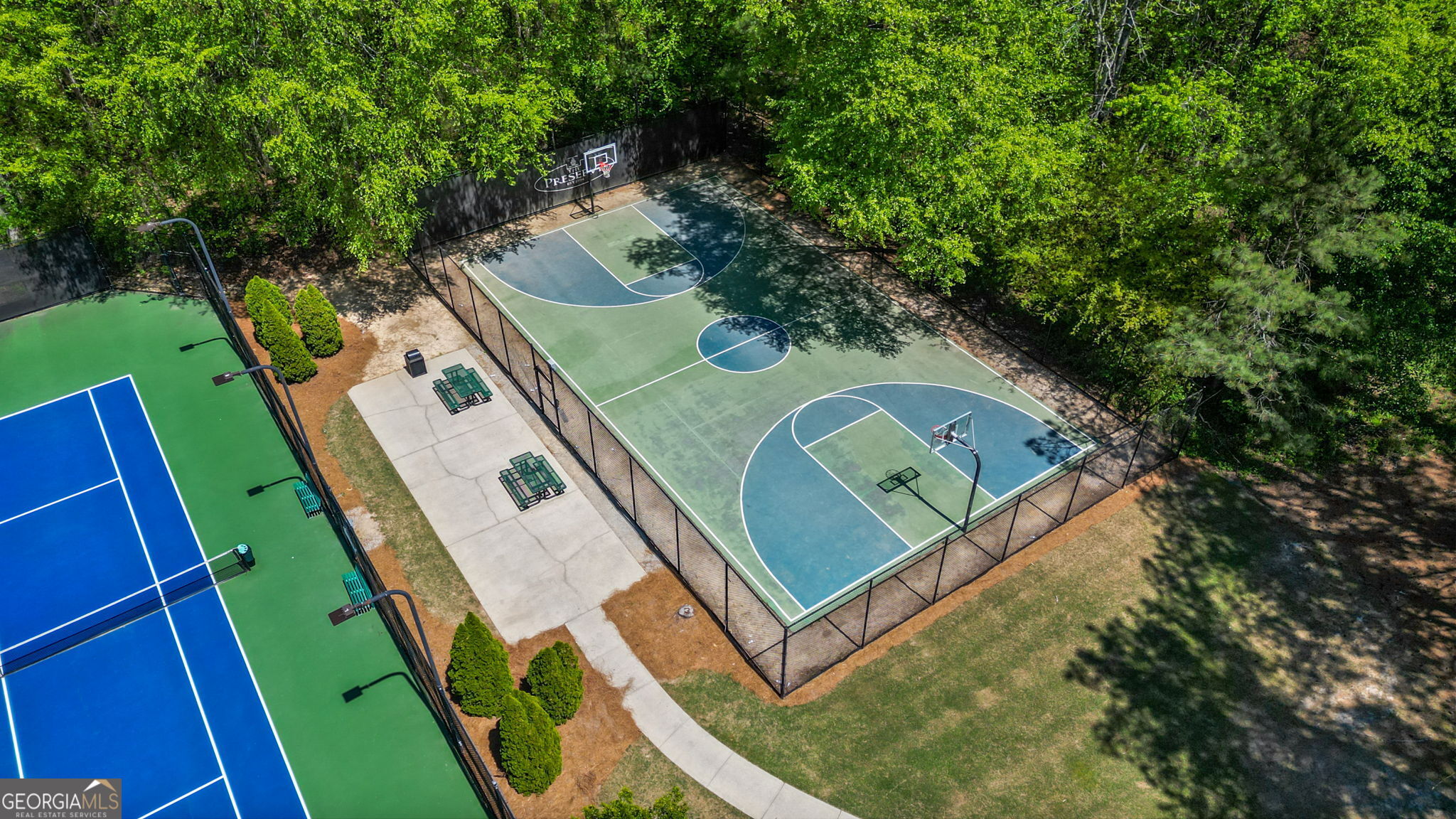 1112 Oakhurst Trail Lawrenceville GA 30043