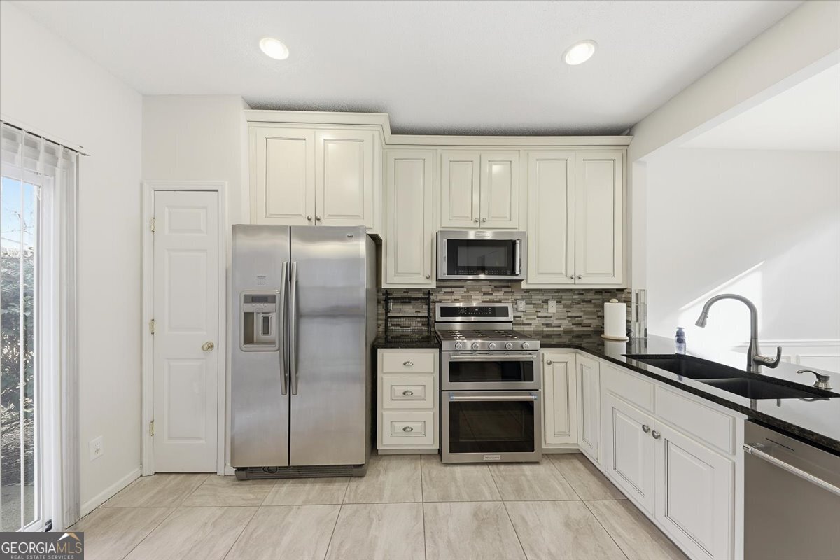 213 Kenninghall Lane SE Smyrna GA 30082