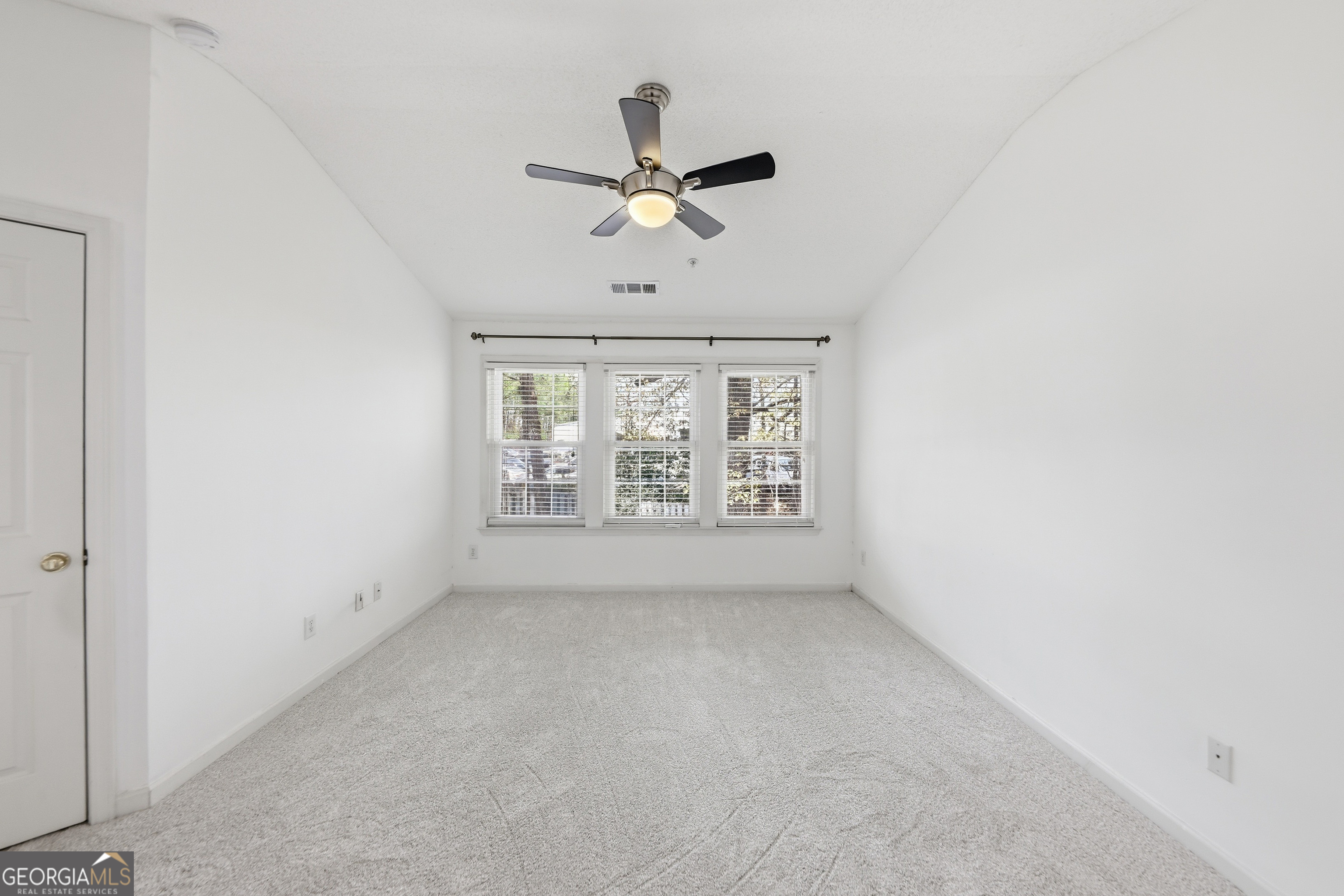 213 Kenninghall Lane SE Smyrna GA 30082