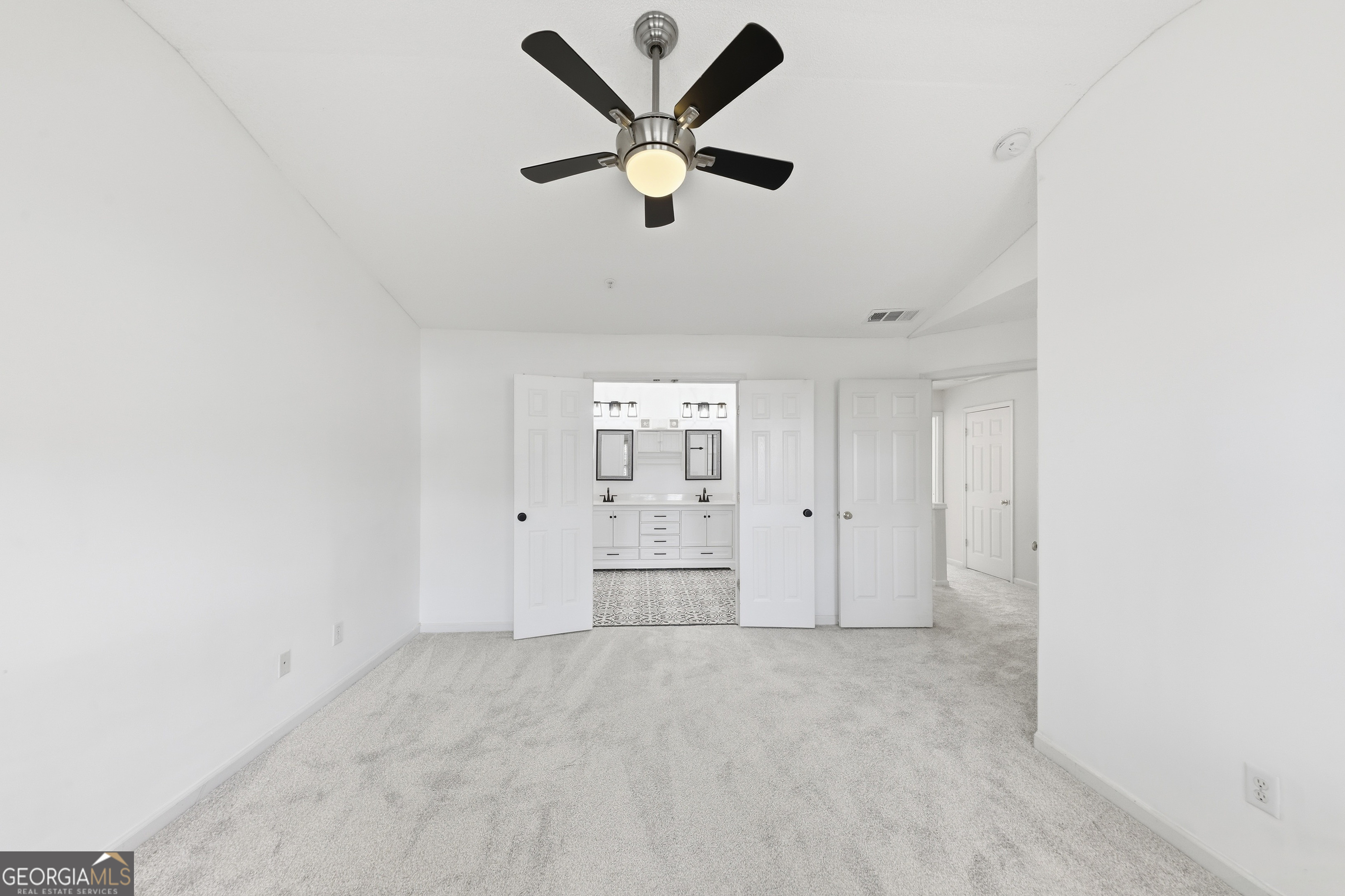 213 Kenninghall Lane SE Smyrna GA 30082