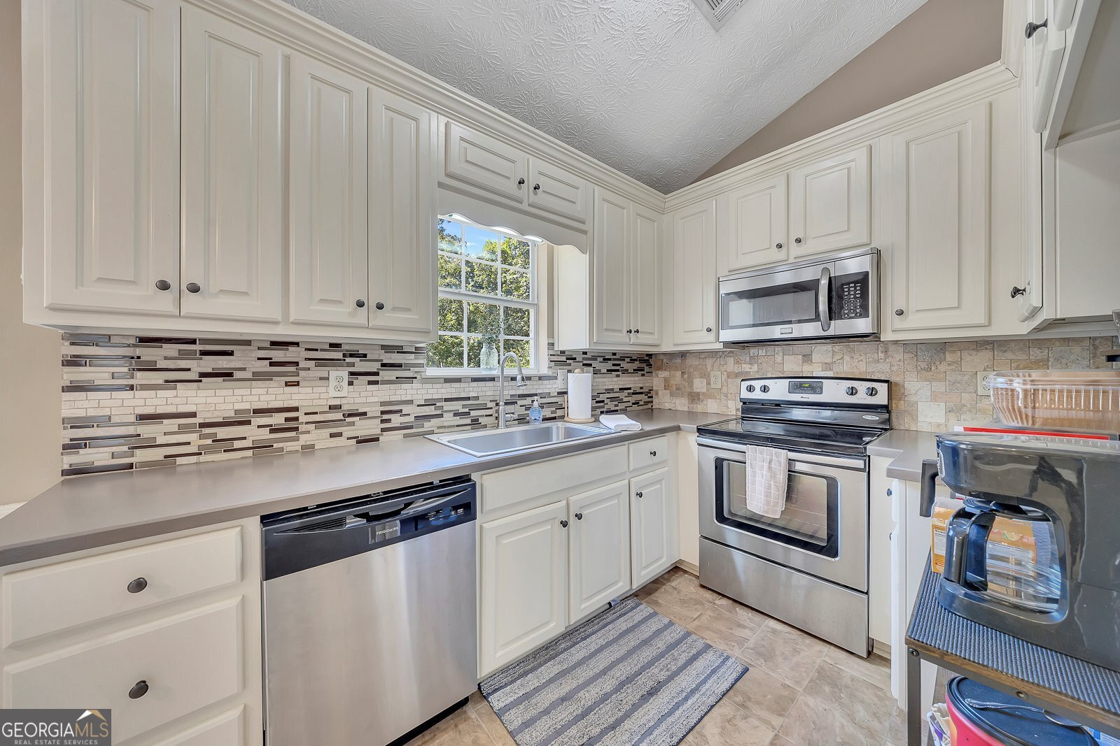 13 Oak Grove Lane NW Adairsville GA 30103
