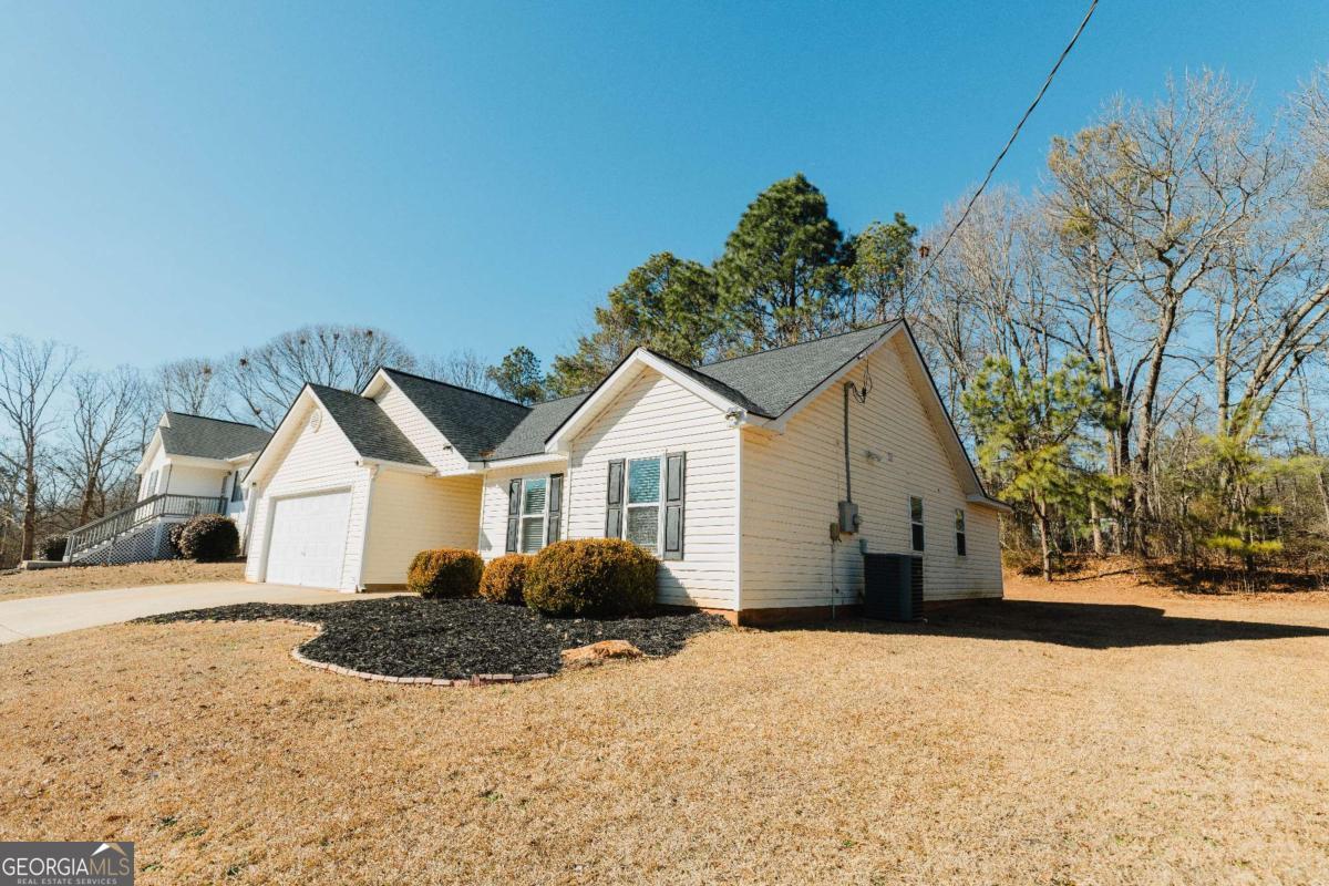 8724 Post Oak Drive Winston GA 30187