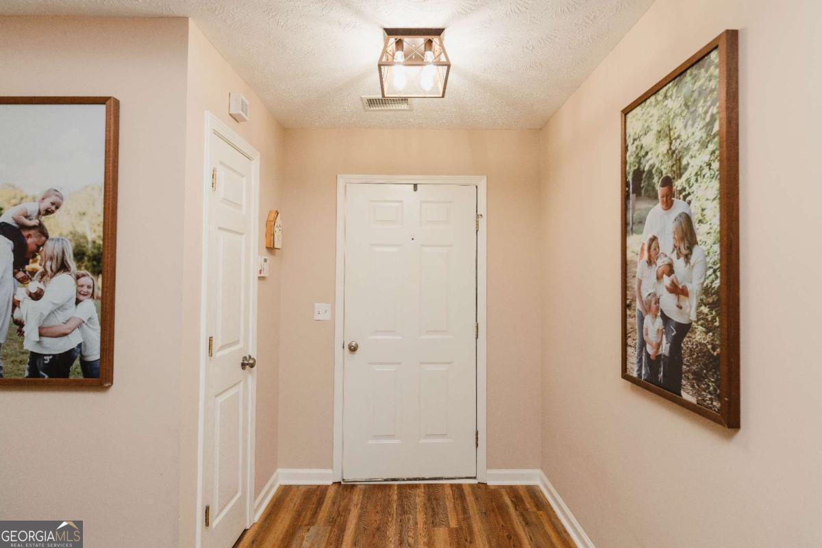8724 Post Oak Drive Winston GA 30187