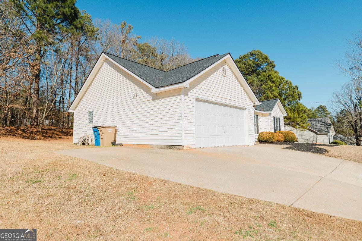 8724 Post Oak Drive Winston GA 30187