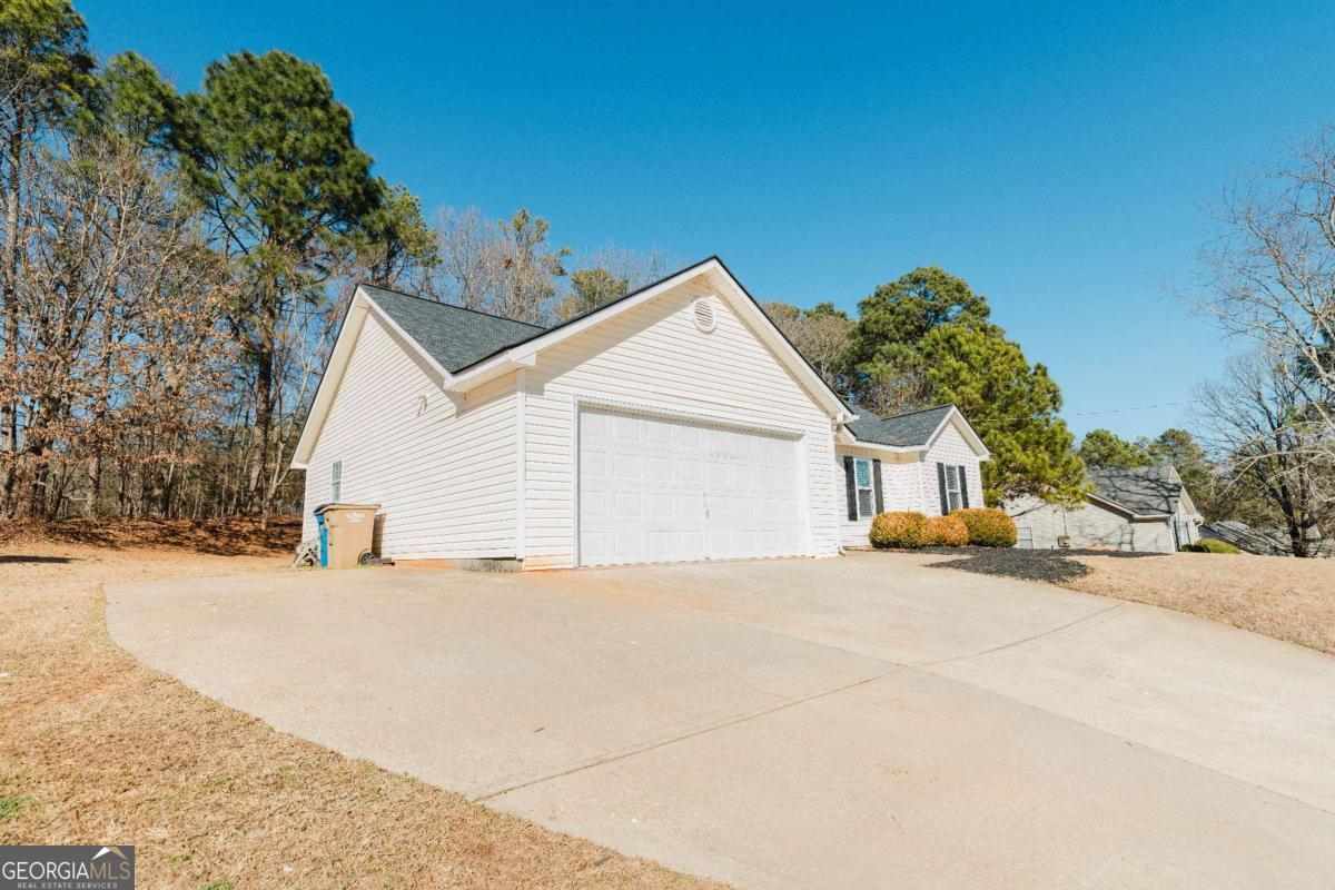 8724 Post Oak Drive Winston GA 30187