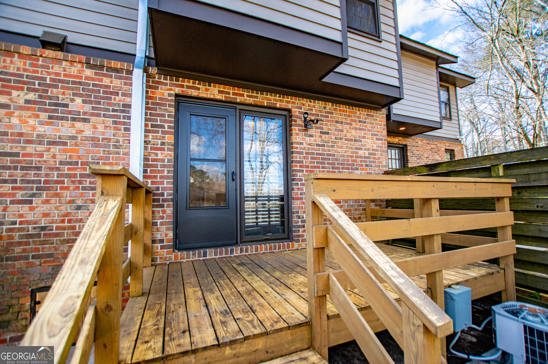 541 N White Street Carrollton GA 30117