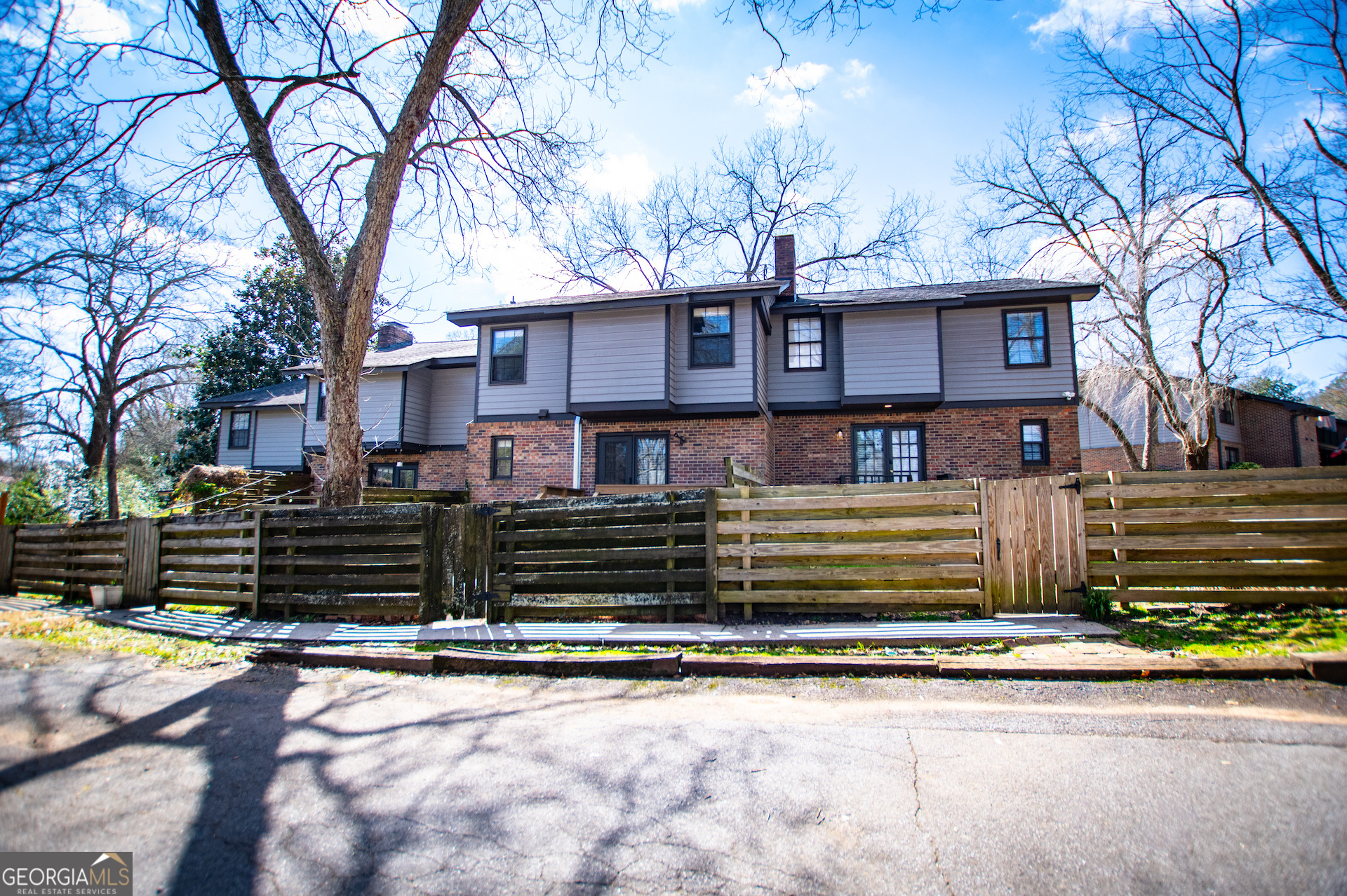 541 N White Street Carrollton GA 30117