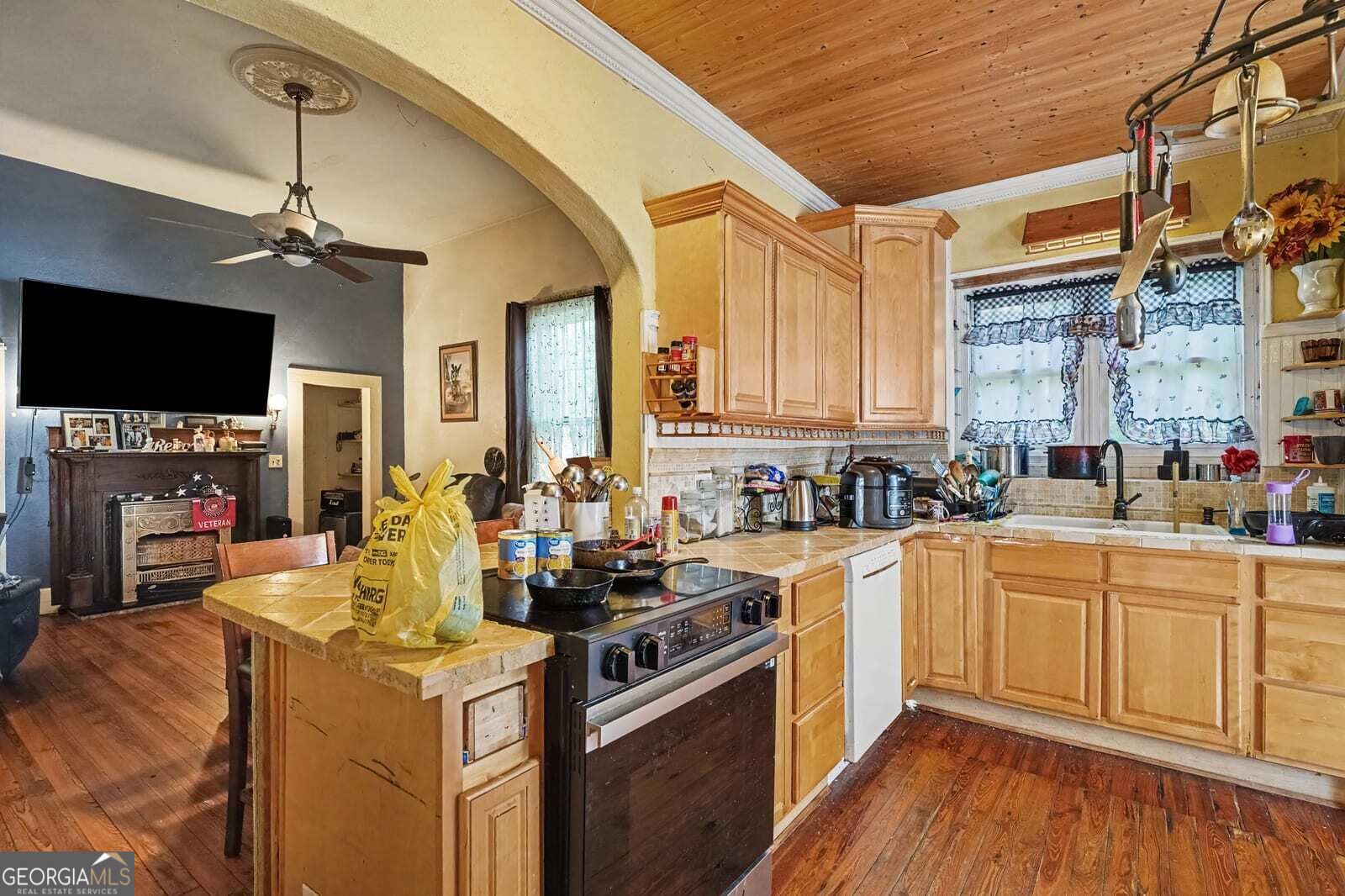 142 Beaty Street Flovilla GA 30216