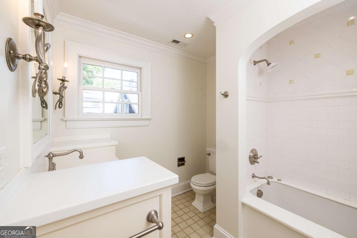 11 Park Circle NE Atlanta GA 30305