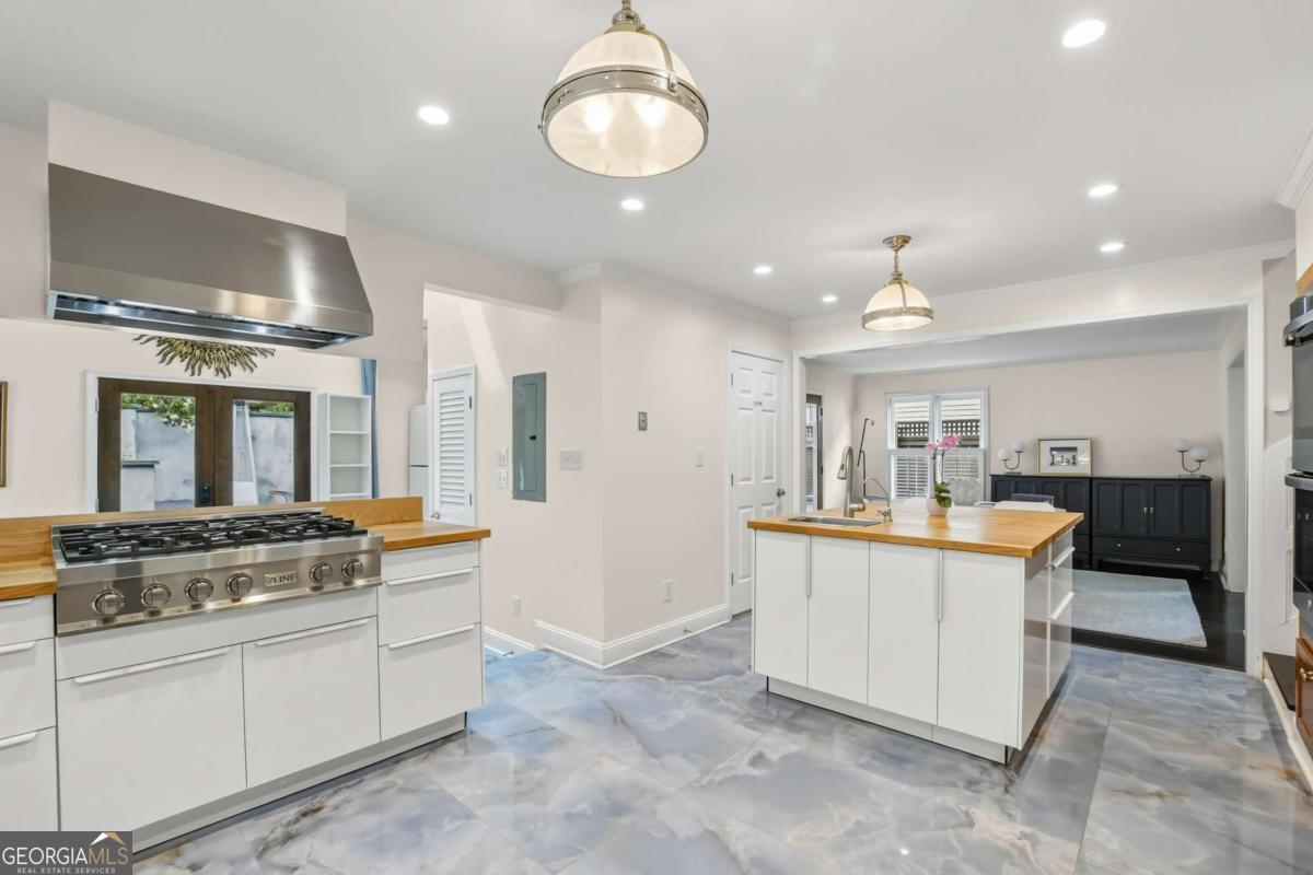 695 Cherokee Avenue SE Atlanta GA 30315