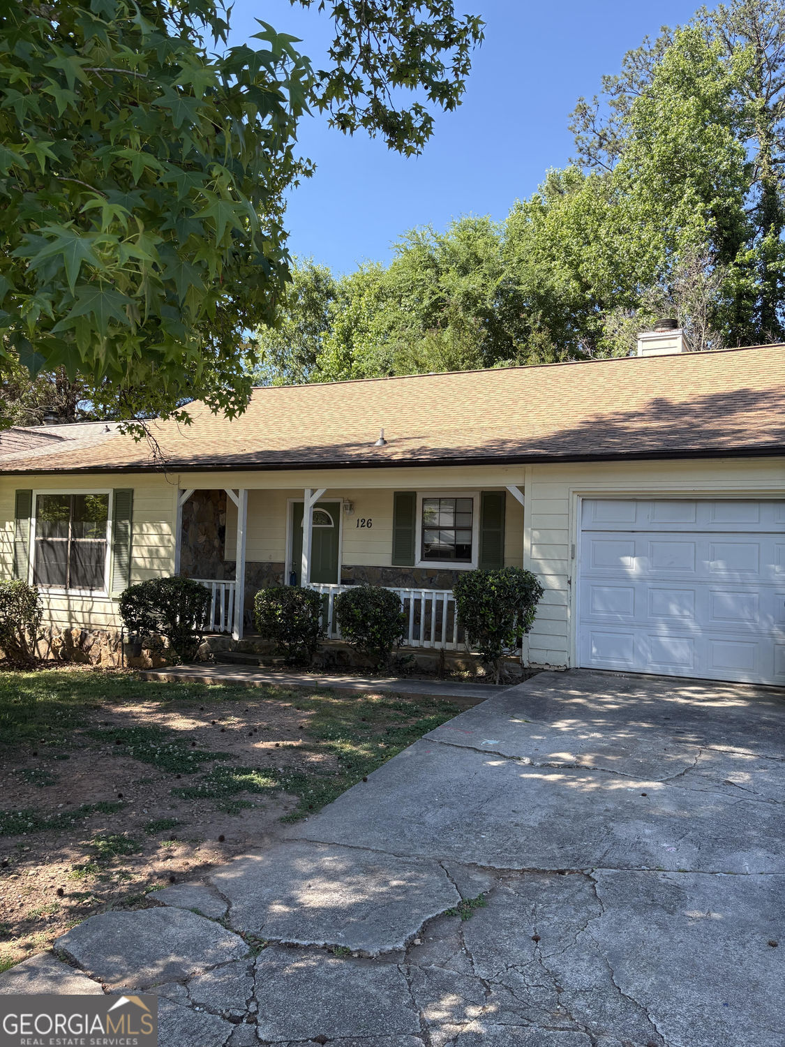126 Oak Circle Stockbridge GA 30281