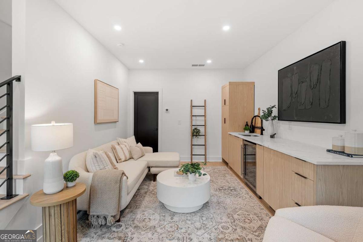 1169 Penny Lane Atlanta GA 30329