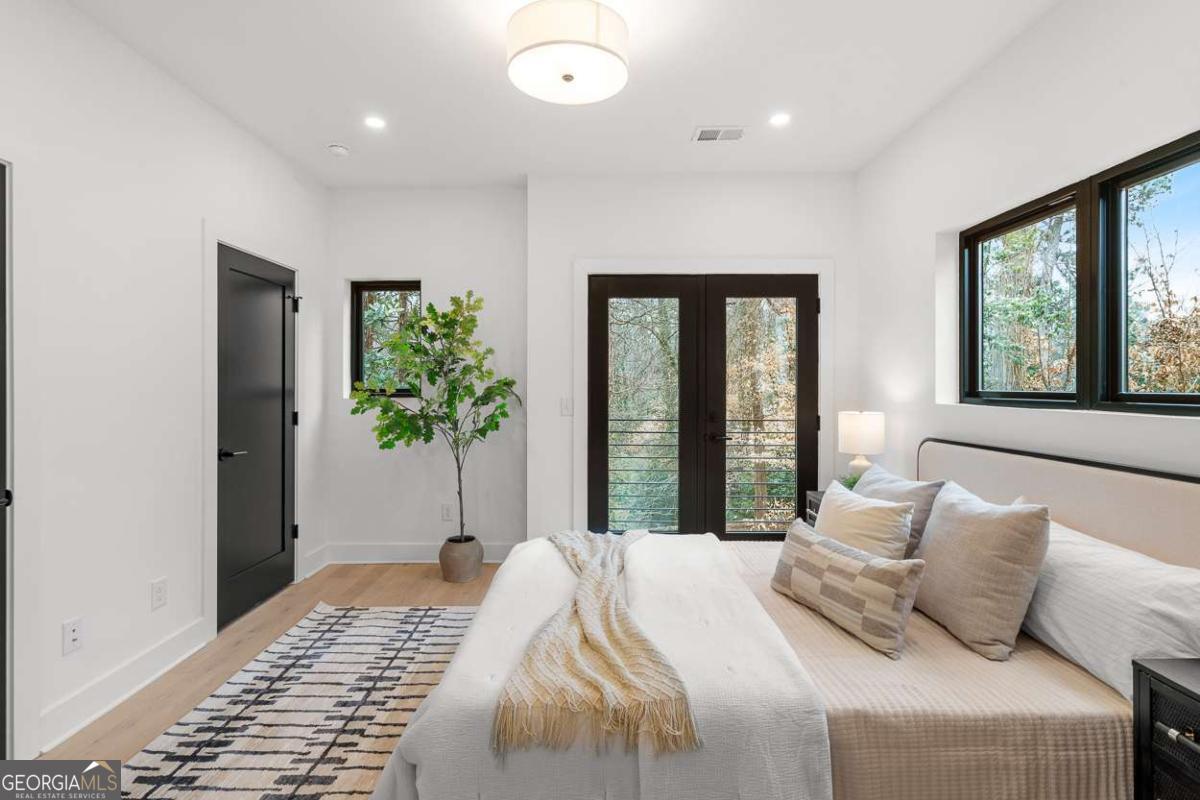 1169 Penny Lane Atlanta GA 30329