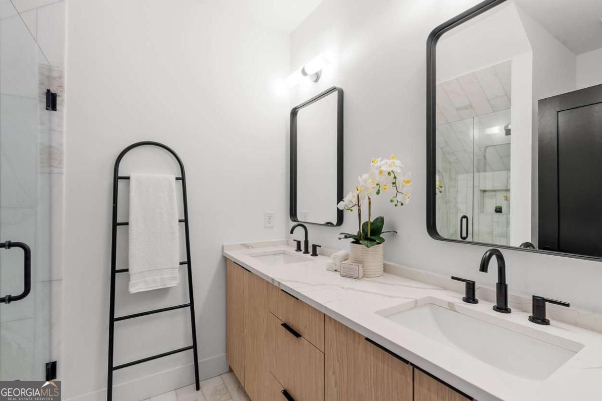 1169 Penny Lane Atlanta GA 30329