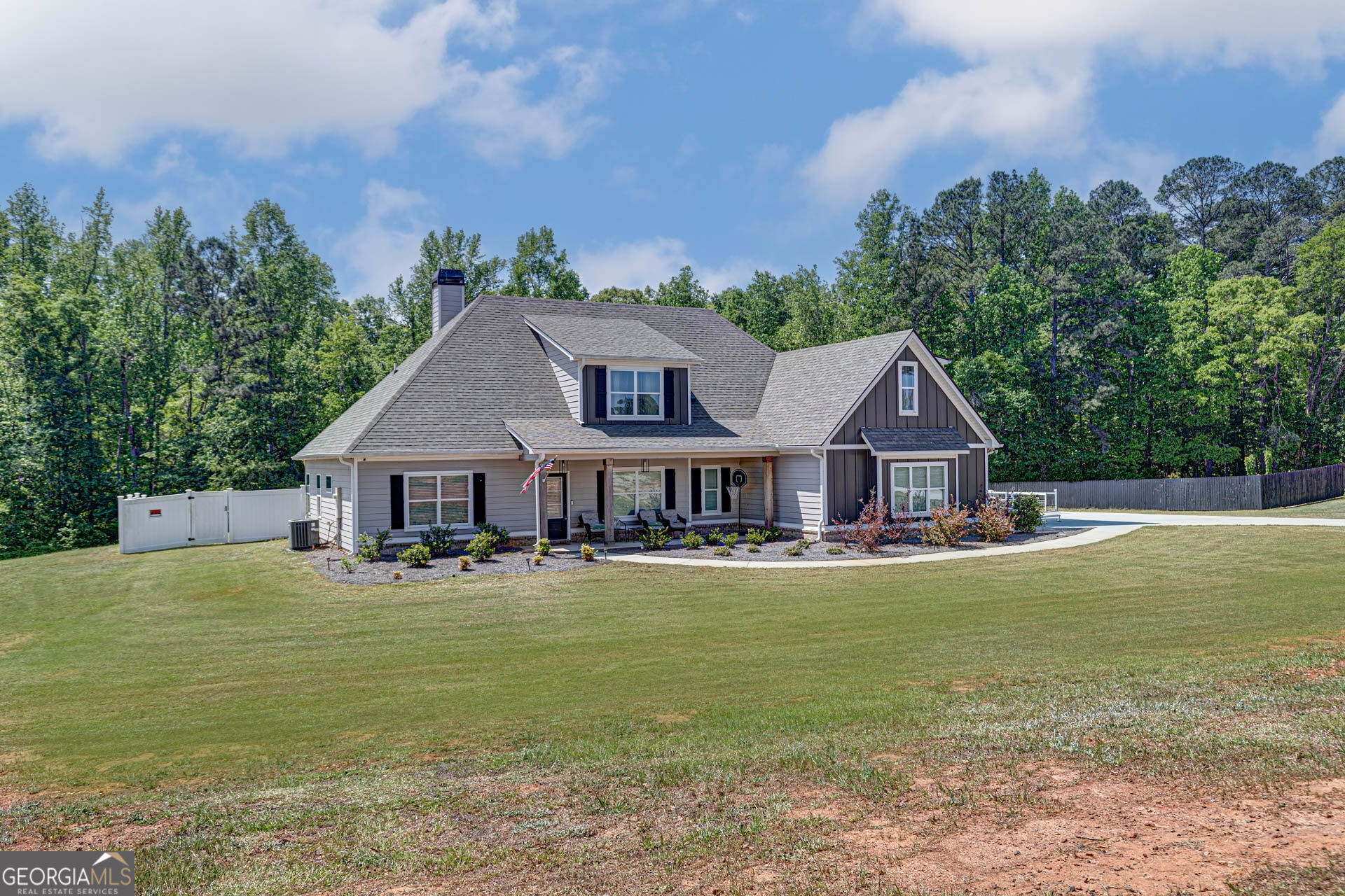 156 Lake Point Drive Williamson GA 30292
