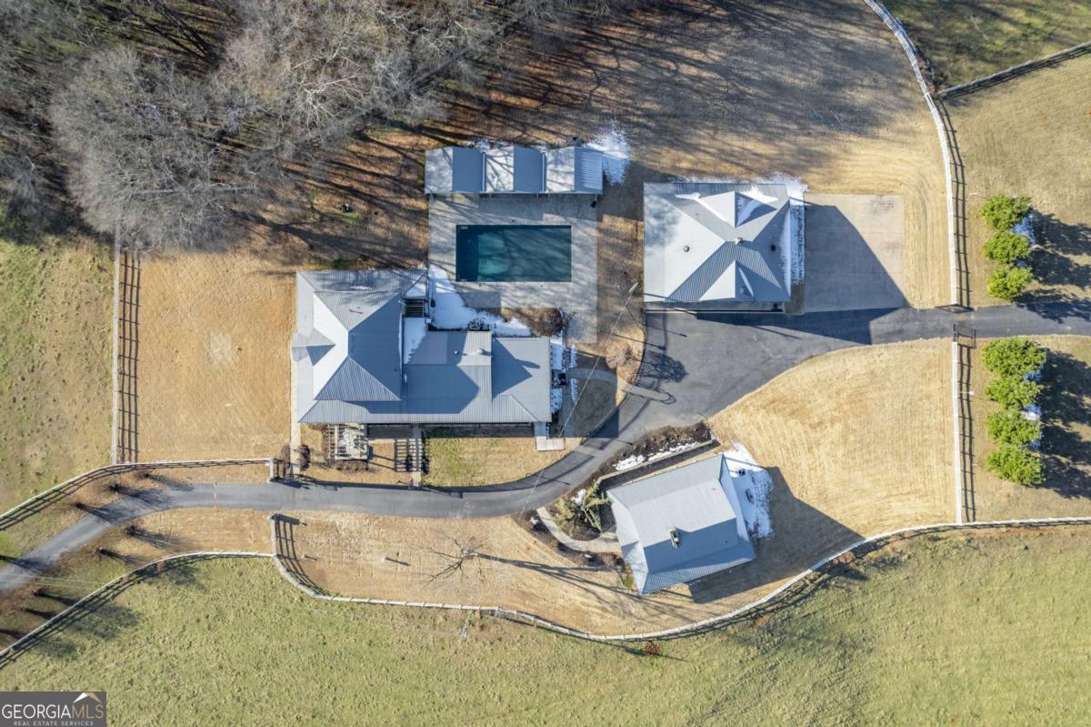 7527 Highway 326 Commerce GA 30530