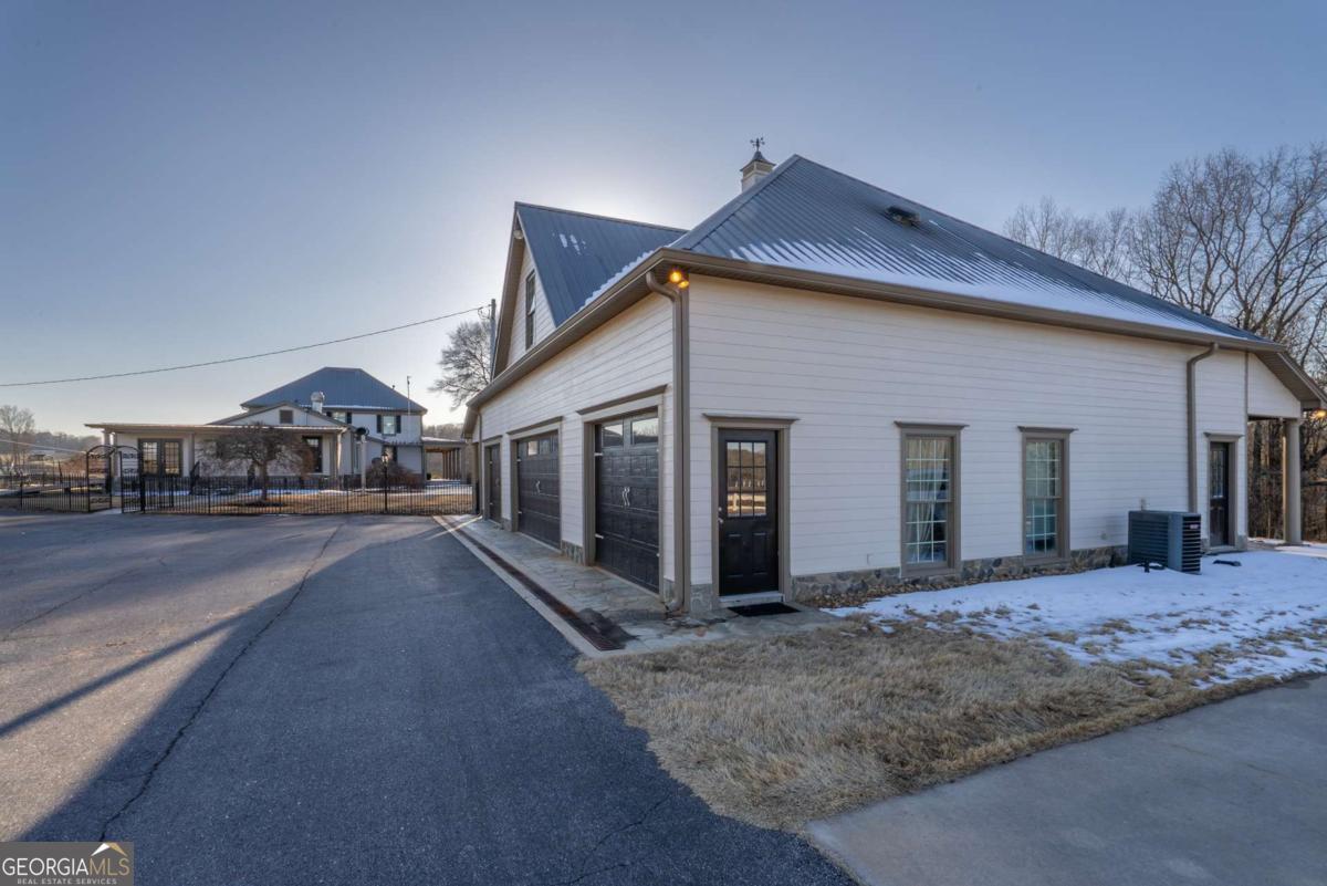 7527 Highway 326 Commerce GA 30530