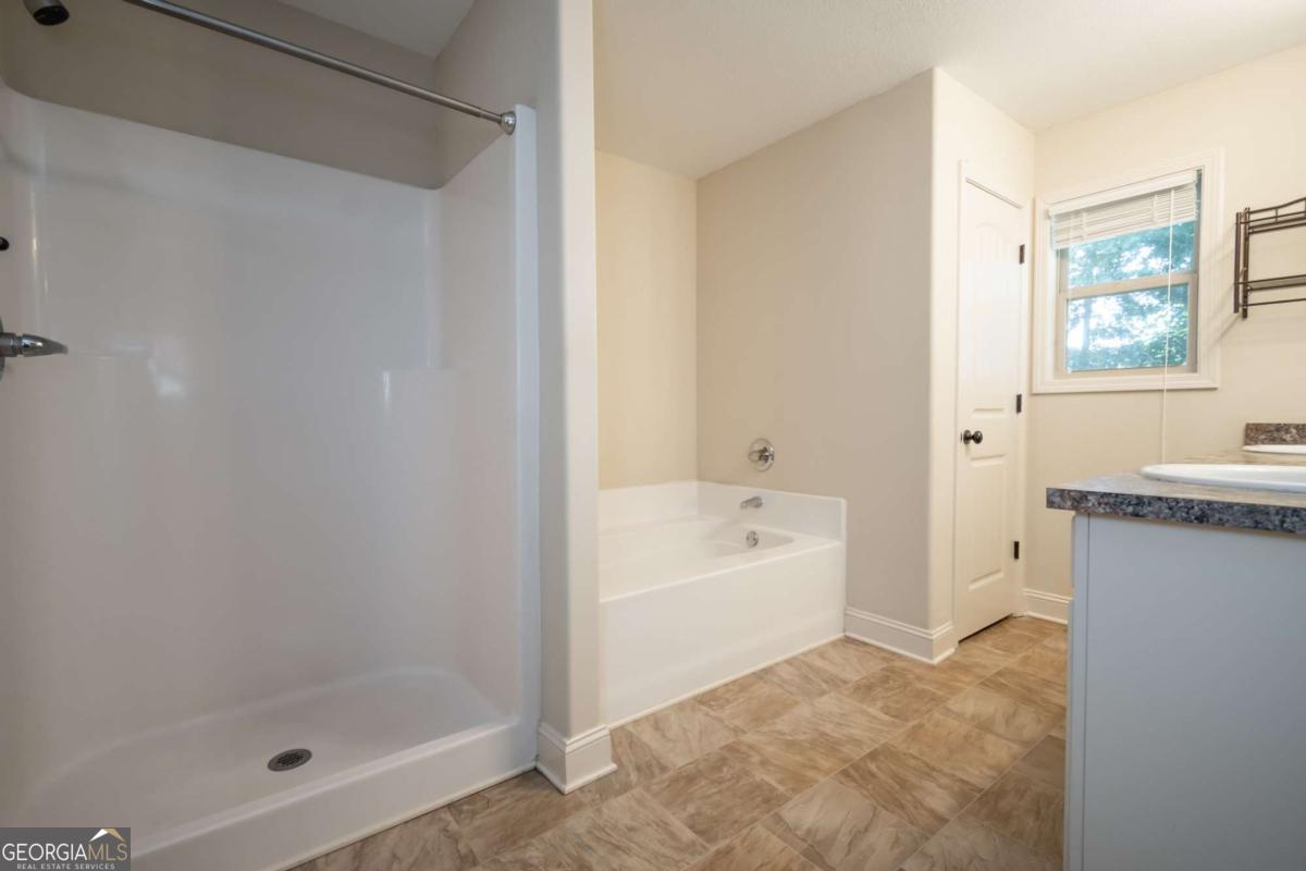 139 Goldshore Way Statham GA 30666