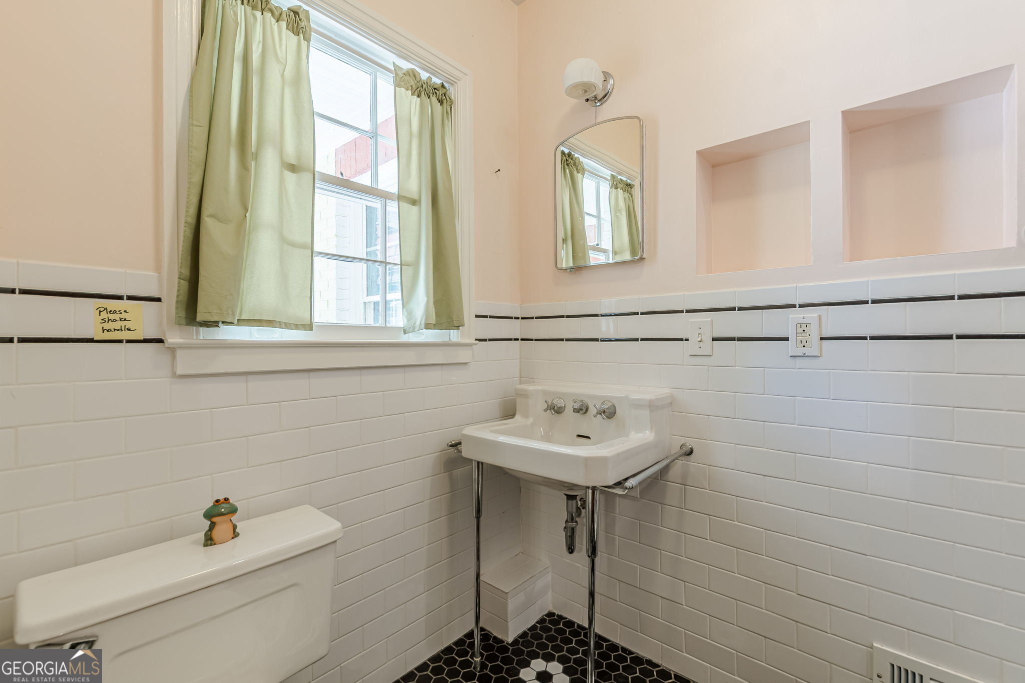 2367 Ridgeway Avenue Atlanta GA 30337