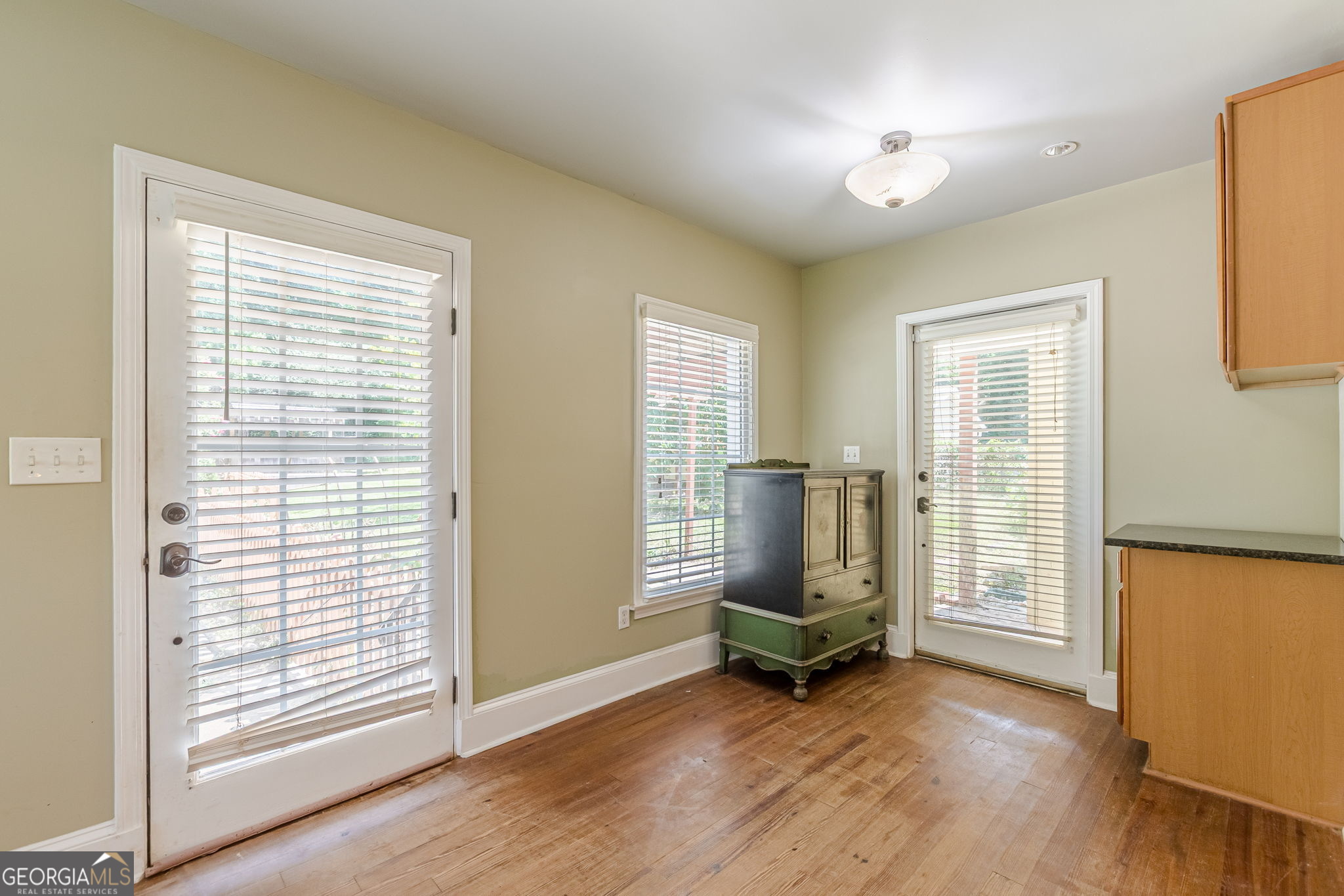 2367 Ridgeway Avenue Atlanta GA 30337