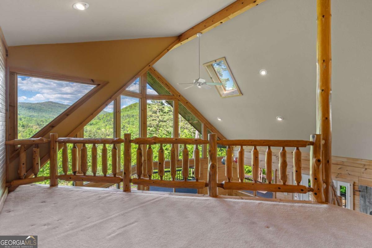 410 Falling Springs Tiger GA 30576