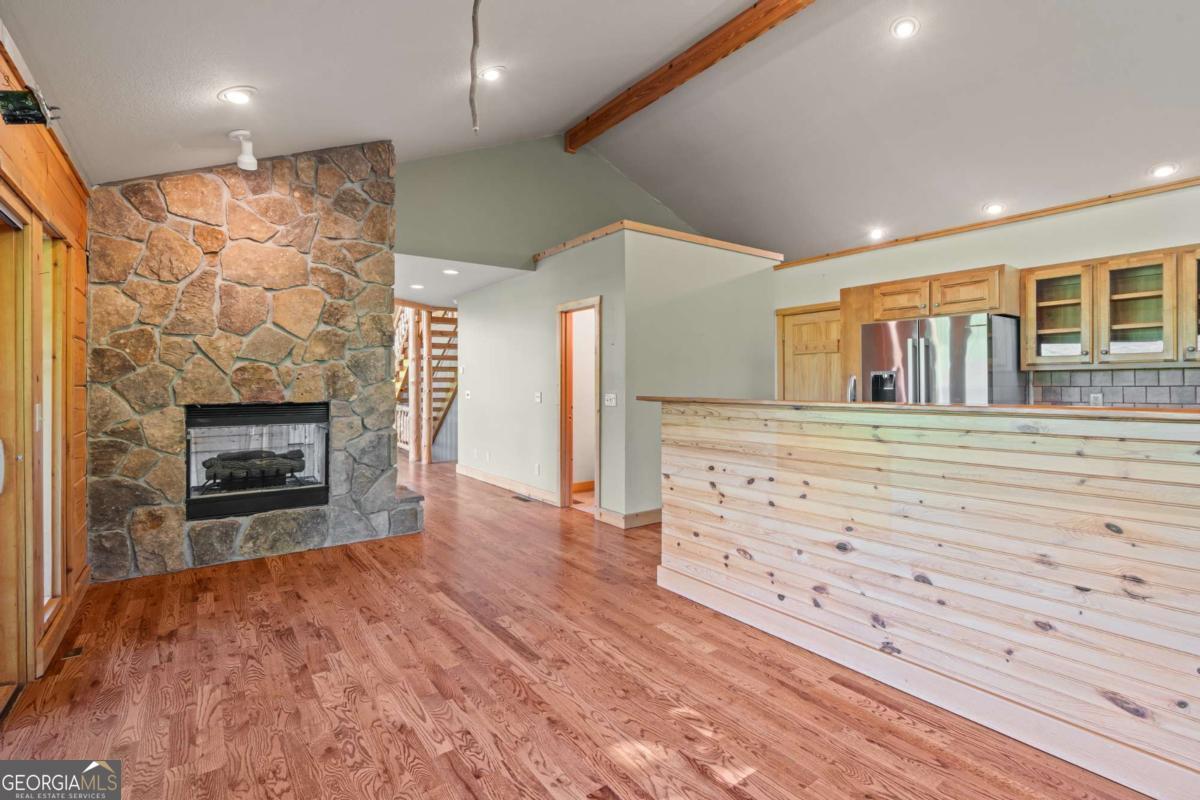 410 Falling Springs Tiger GA 30576