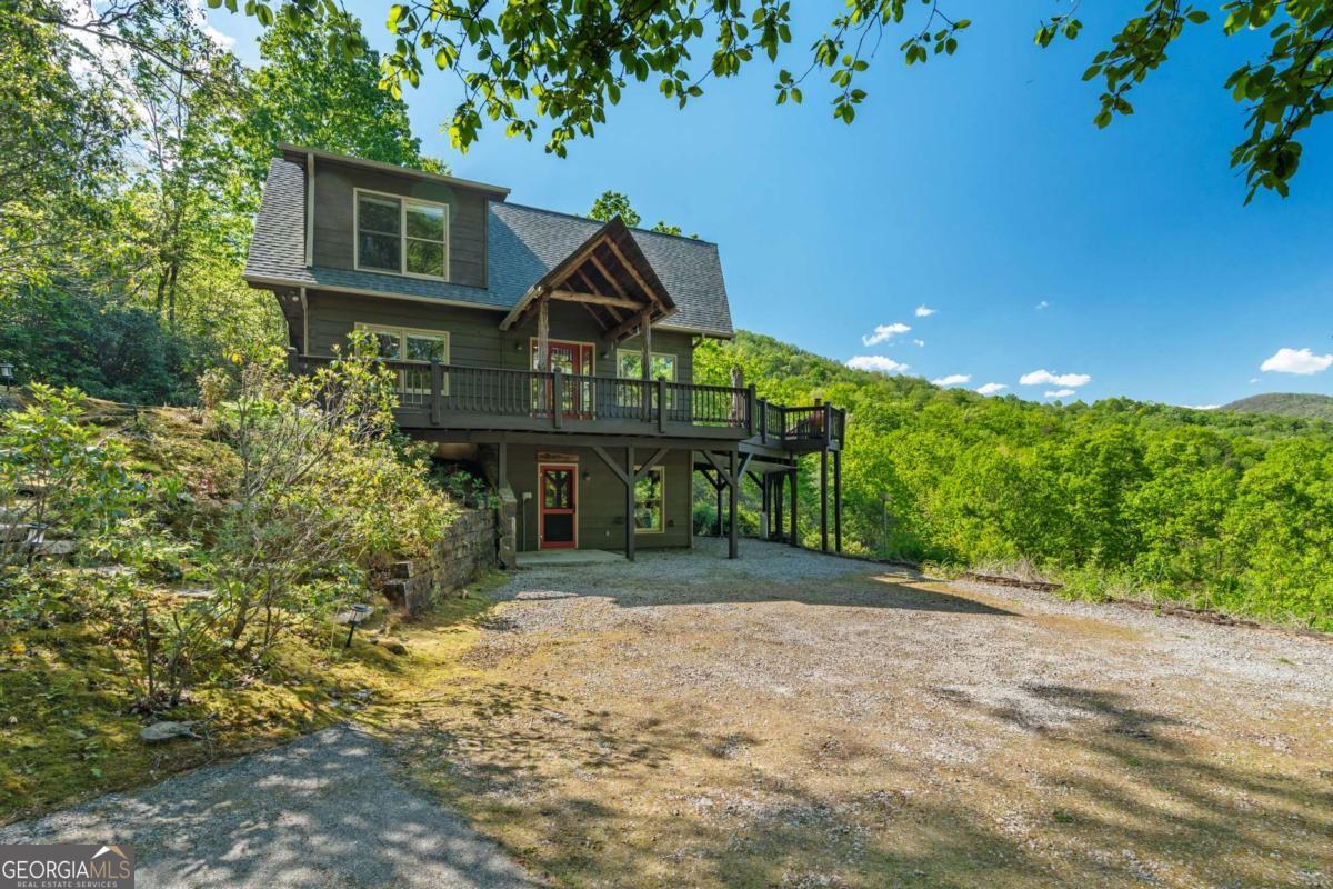 410 Falling Springs Tiger GA 30576