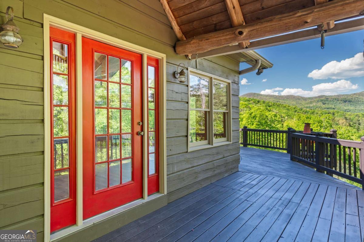 410 Falling Springs Tiger GA 30576
