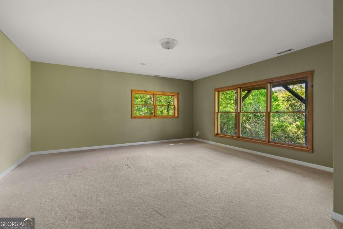 410 Falling Springs Tiger GA 30576