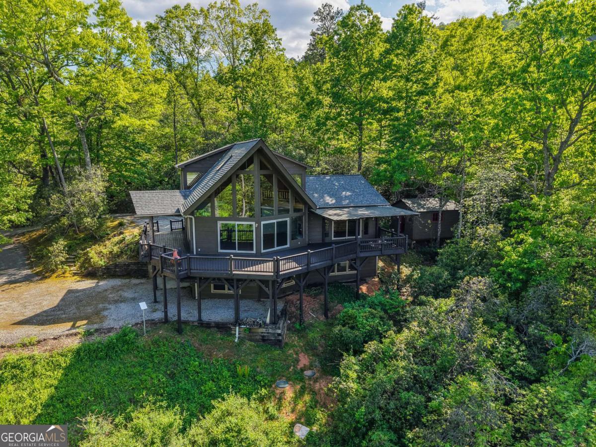 410 Falling Springs Tiger GA 30576