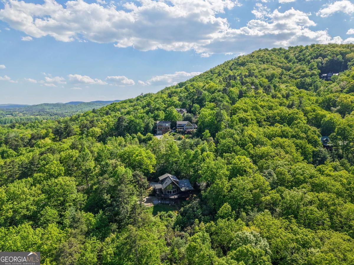 410 Falling Springs Tiger GA 30576