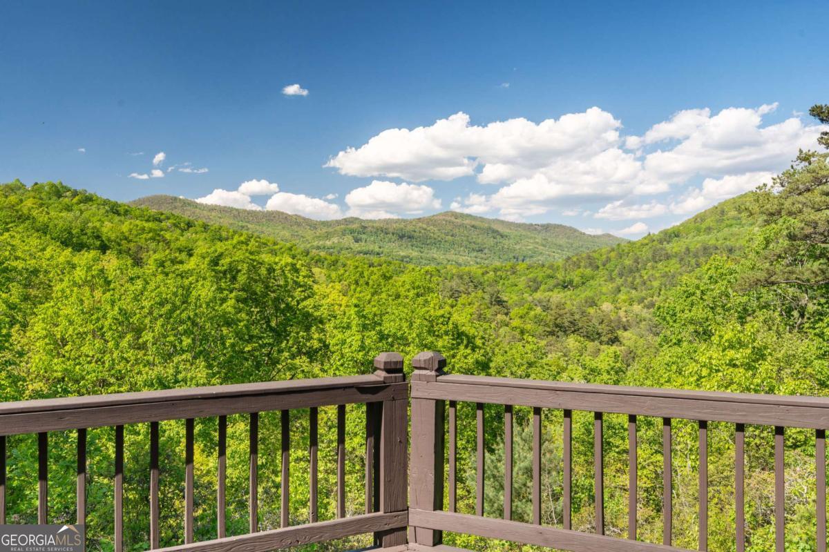 410 Falling Springs Tiger GA 30576