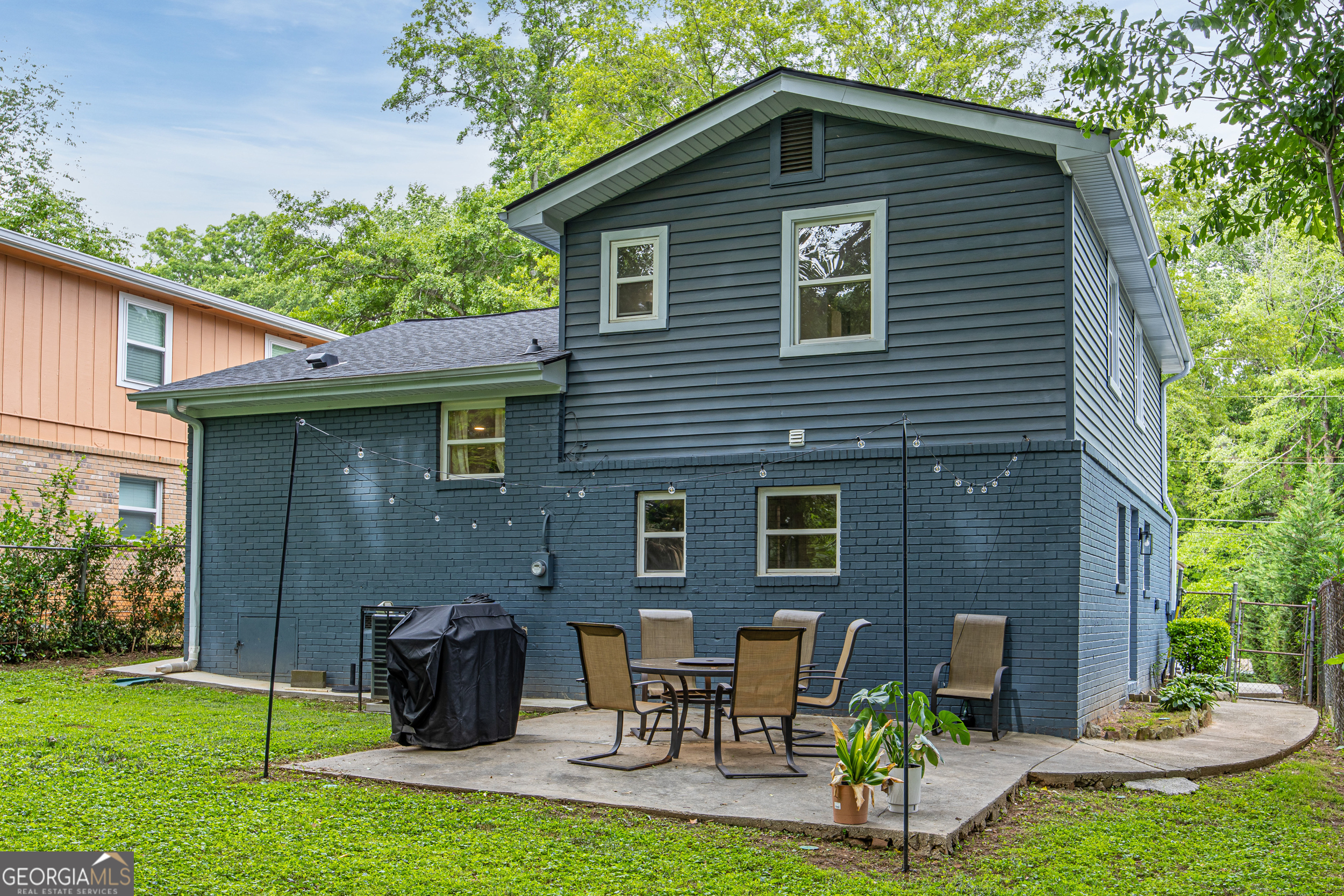 1392 Willow Trail SW Atlanta GA 30311