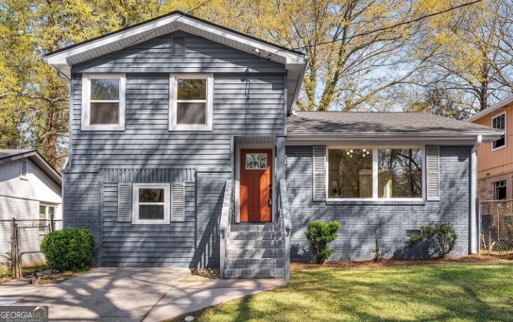 1392 Willow Trail SW Atlanta GA 30311