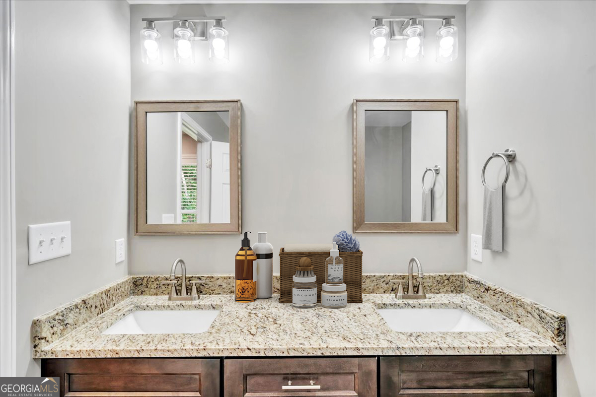 108 Laurel Oak Lane Warner Robins GA 31093