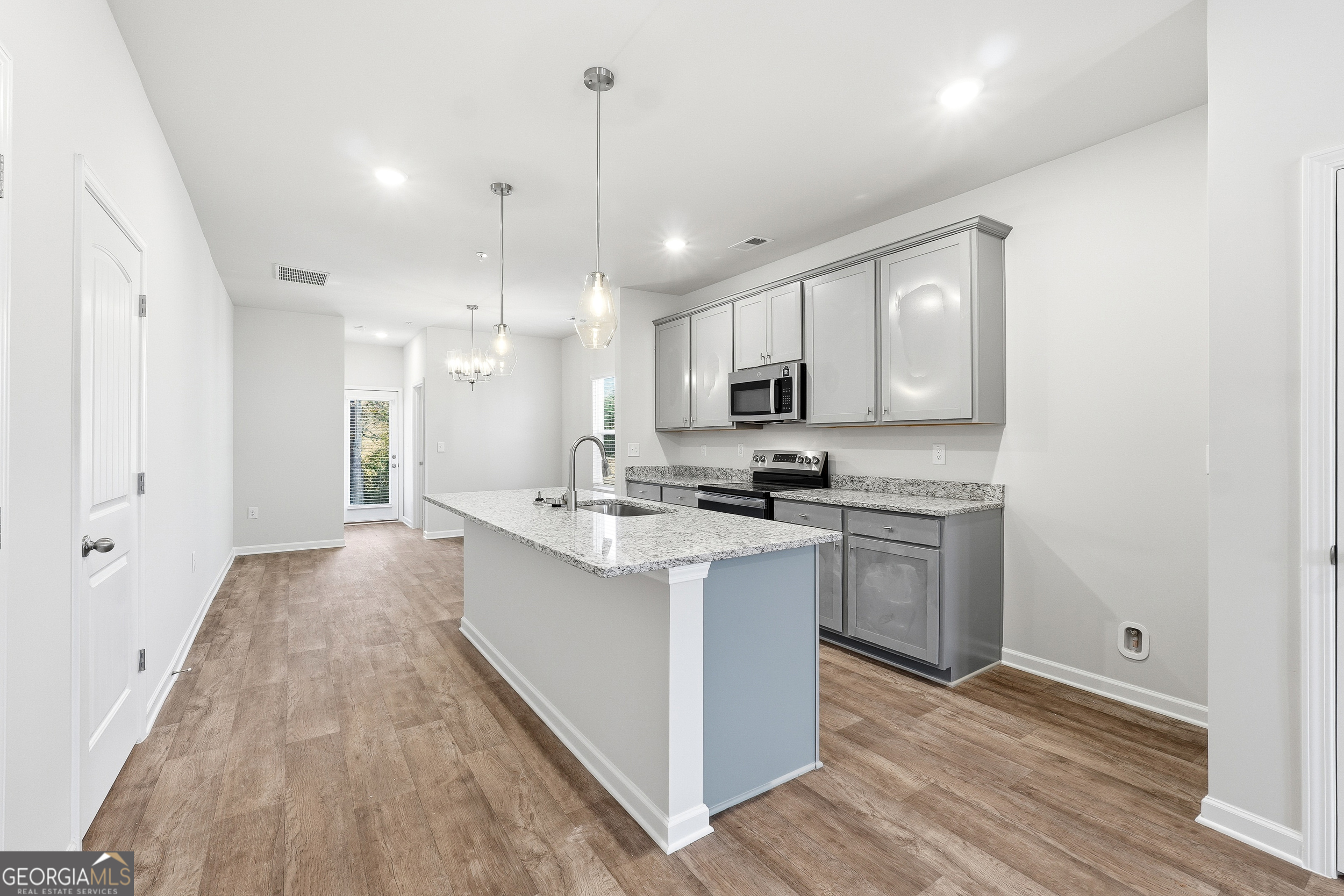 8399 Columbia Court Palmetto GA 30268