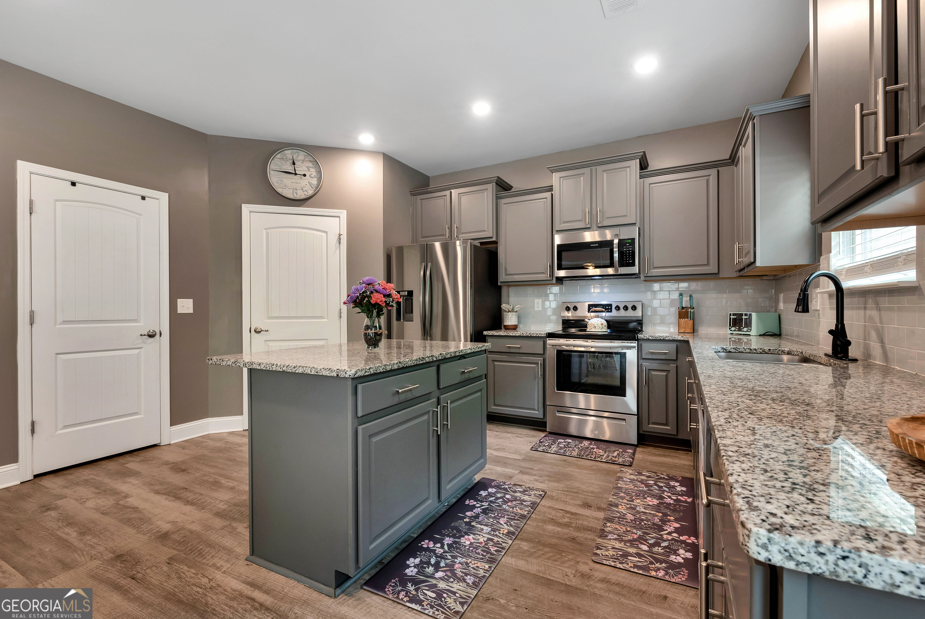447 Brooks Village Drive Pendergrass GA 30567