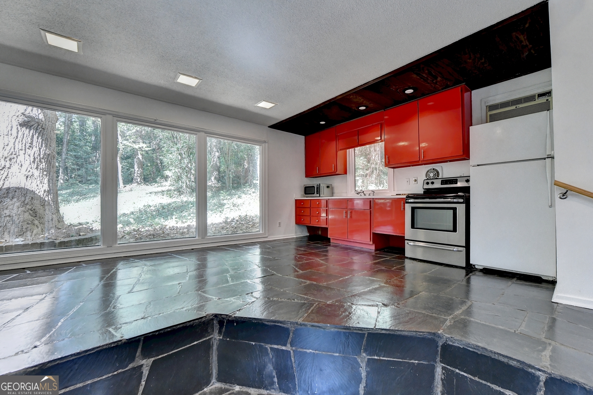 906 Lullwater Road Ne Atlanta GA 30307