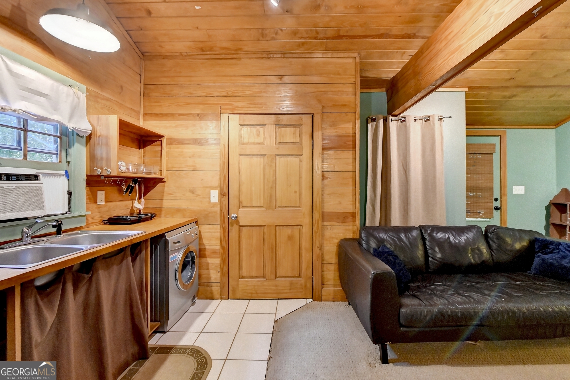 906 Lullwater Road Ne Atlanta GA 30307