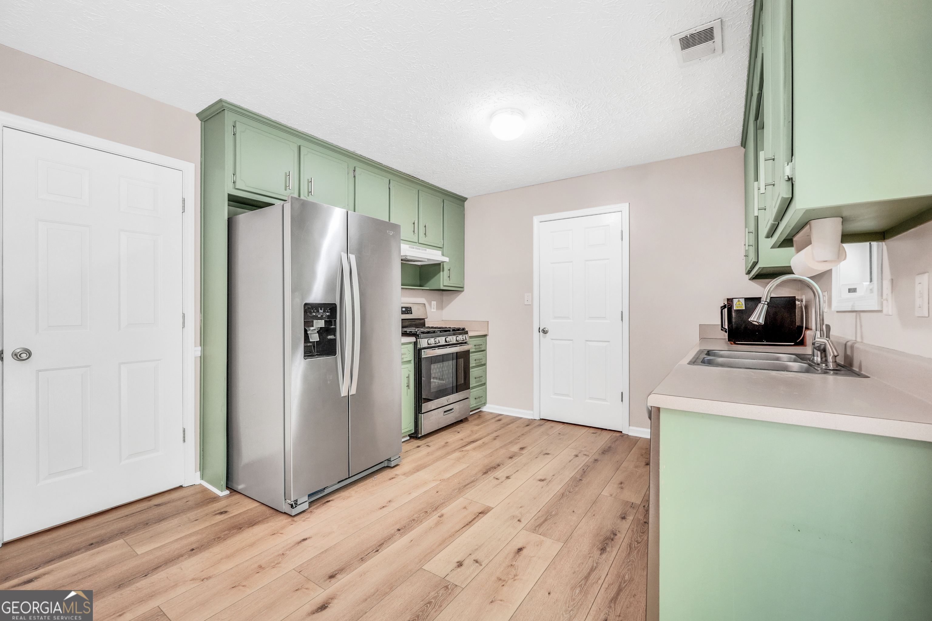 521 Sarahs Lane Locust Grove GA 30248