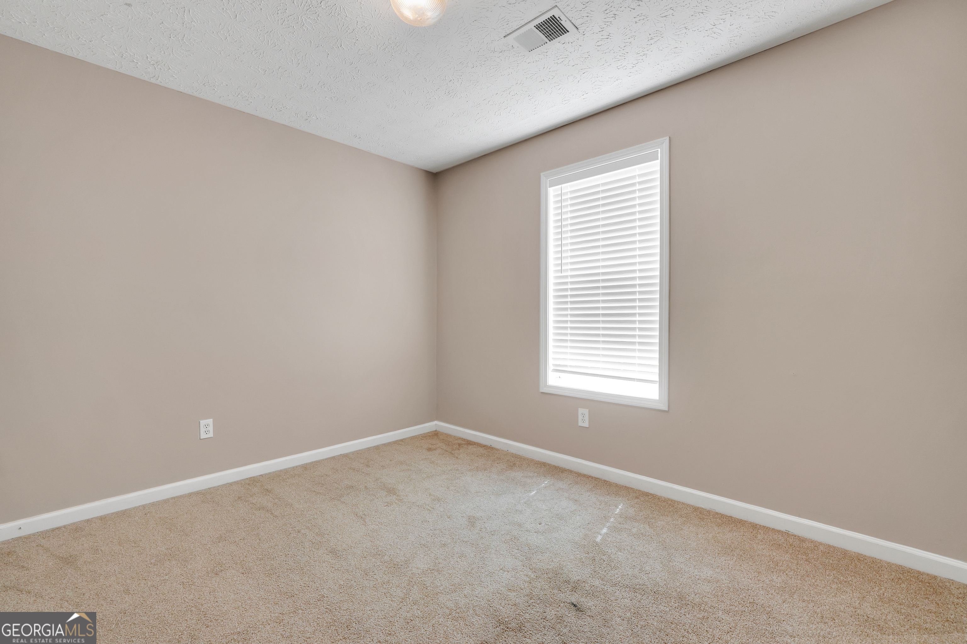 521 Sarahs Lane Locust Grove GA 30248